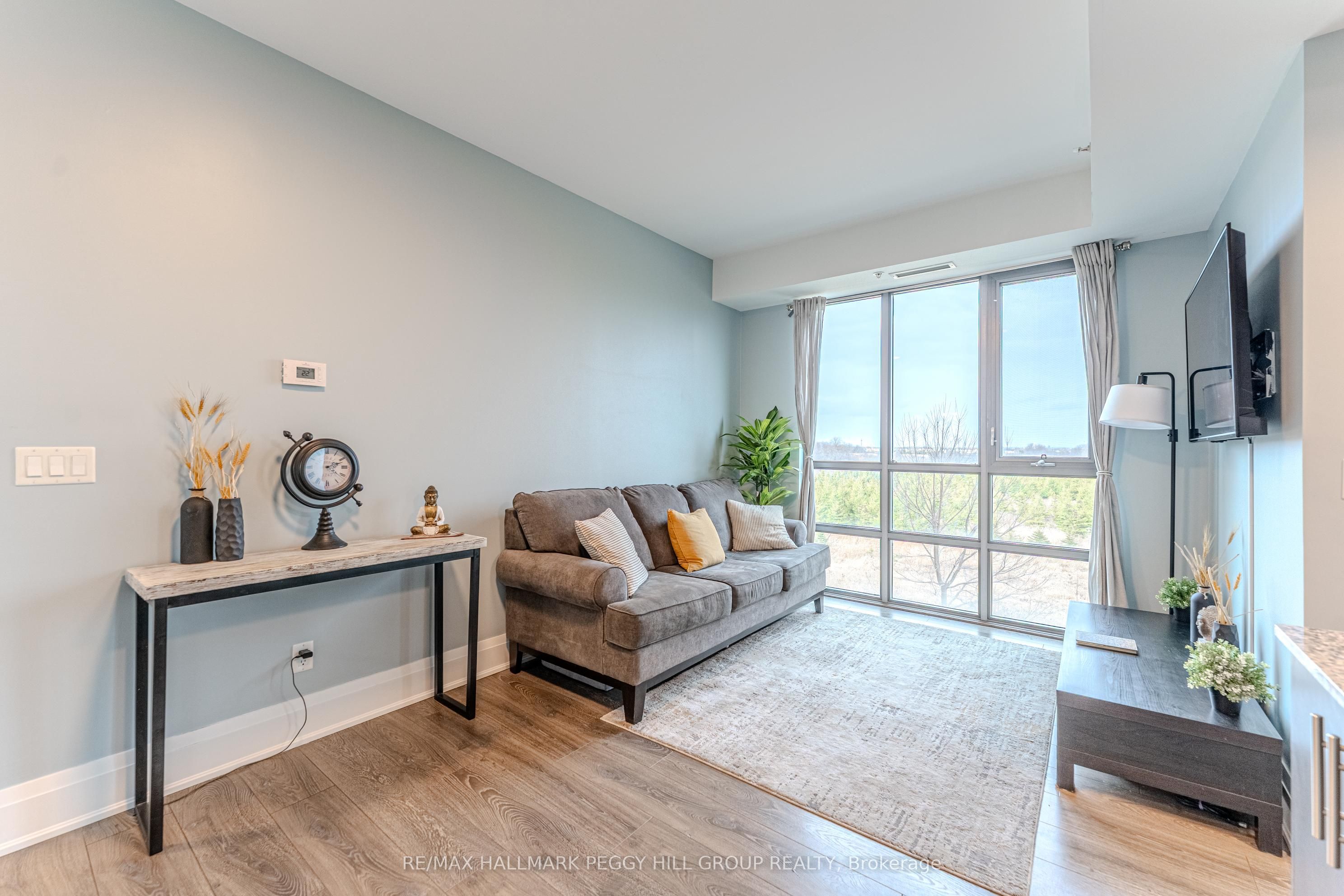45 Yorkland Boulevard, #206