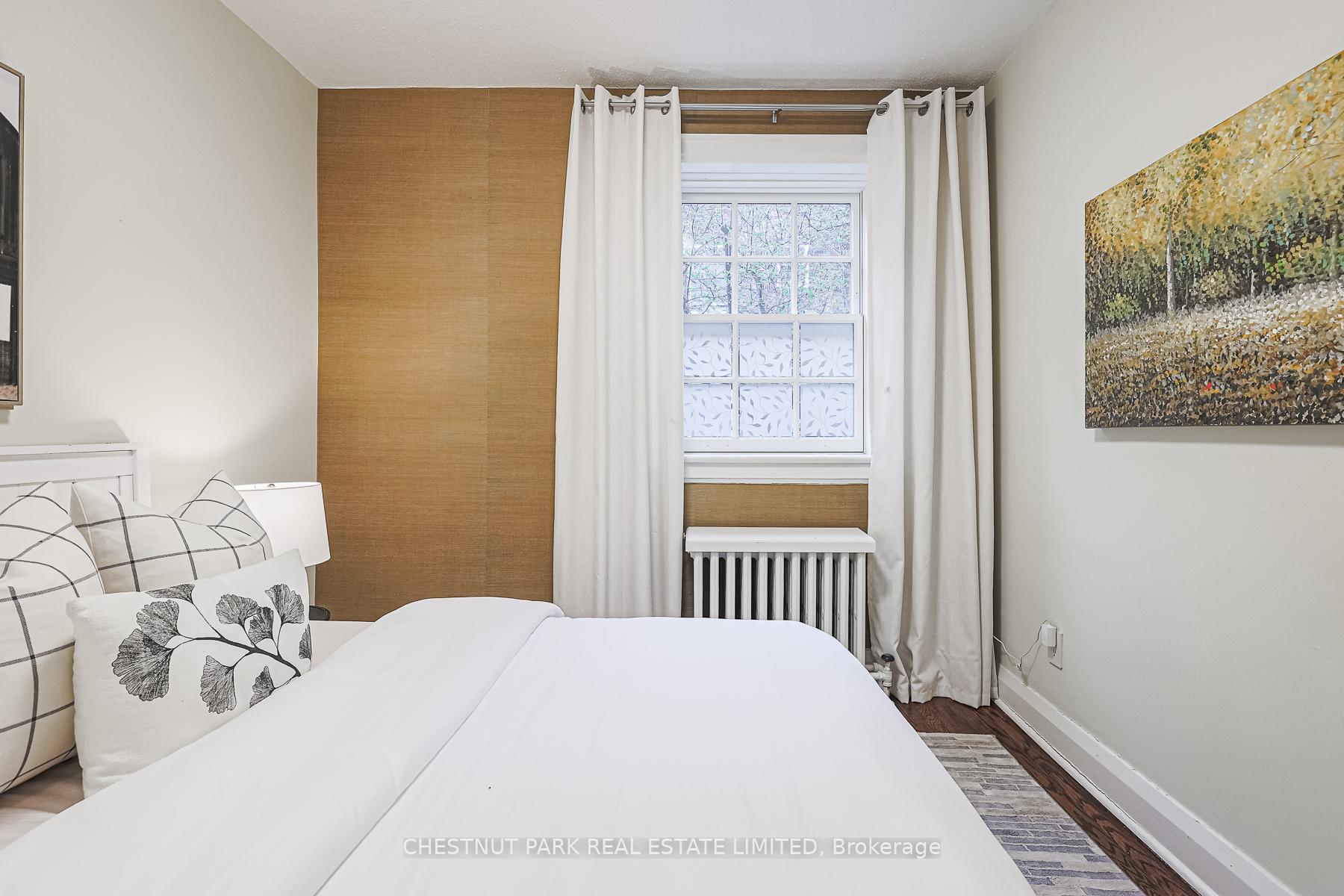 4 Bedrooms Condo at 480 Oriole, Toronto For sale