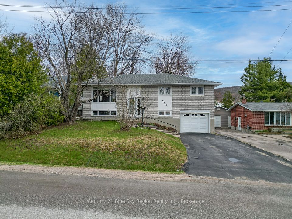 252 Glen Rouge