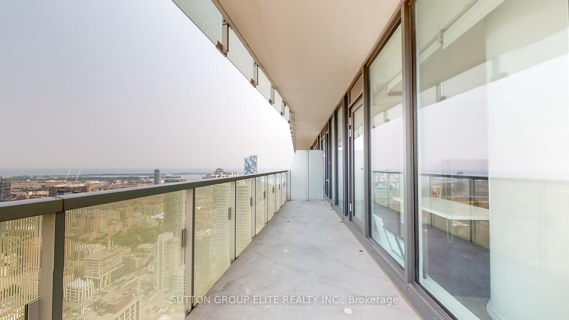 2 Bedrooms Condo at 197 YONGE, Toronto For sale