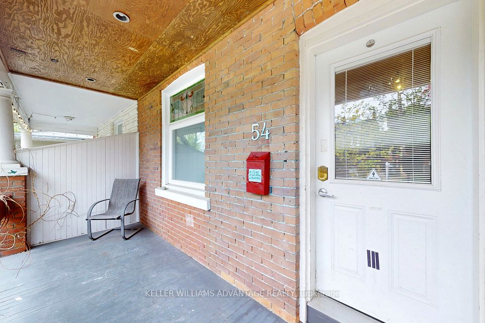 #Upper - 54 Brookmount Road, Toronto, ON M4L 3N2