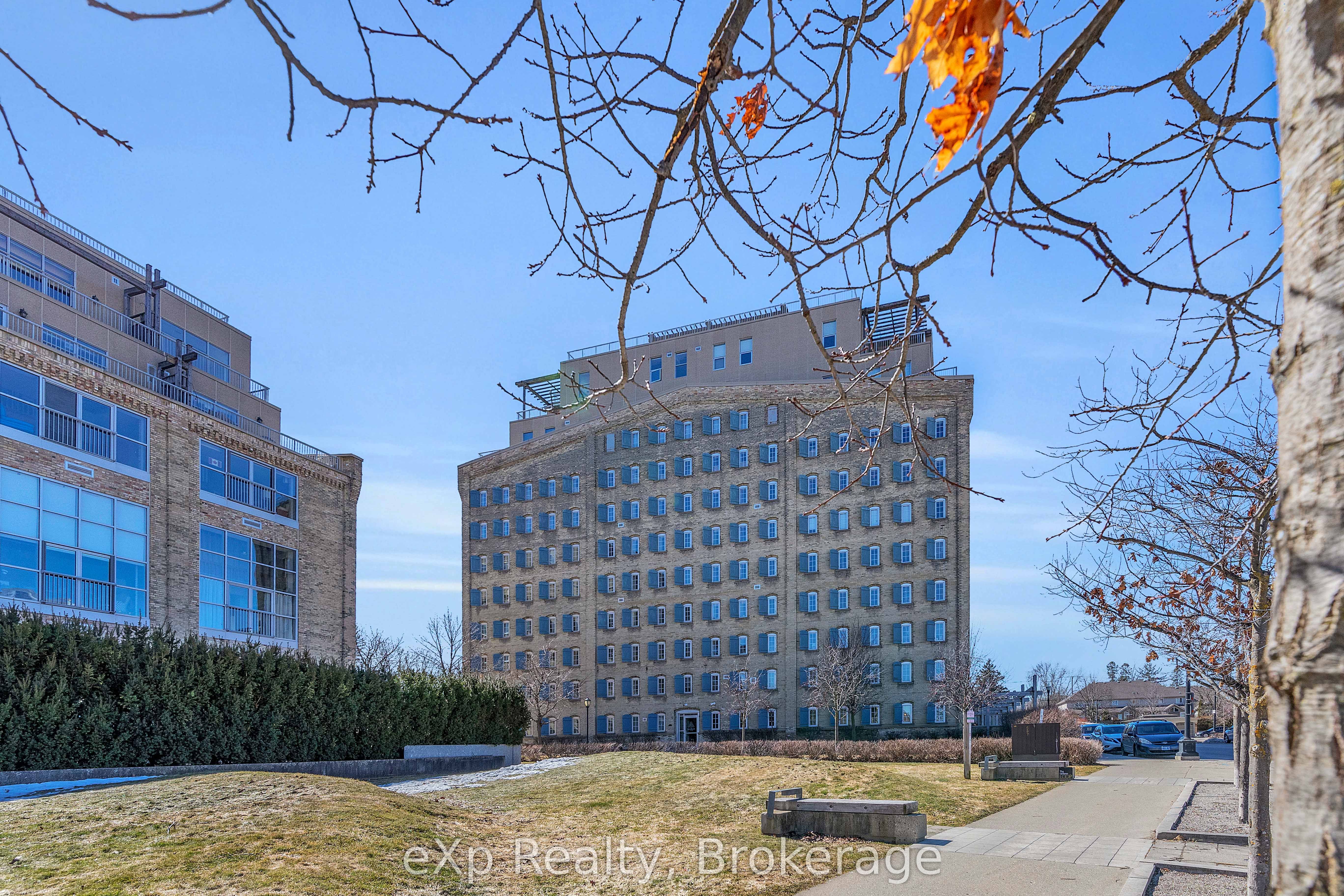 5 Father David Bauer Drive, #402