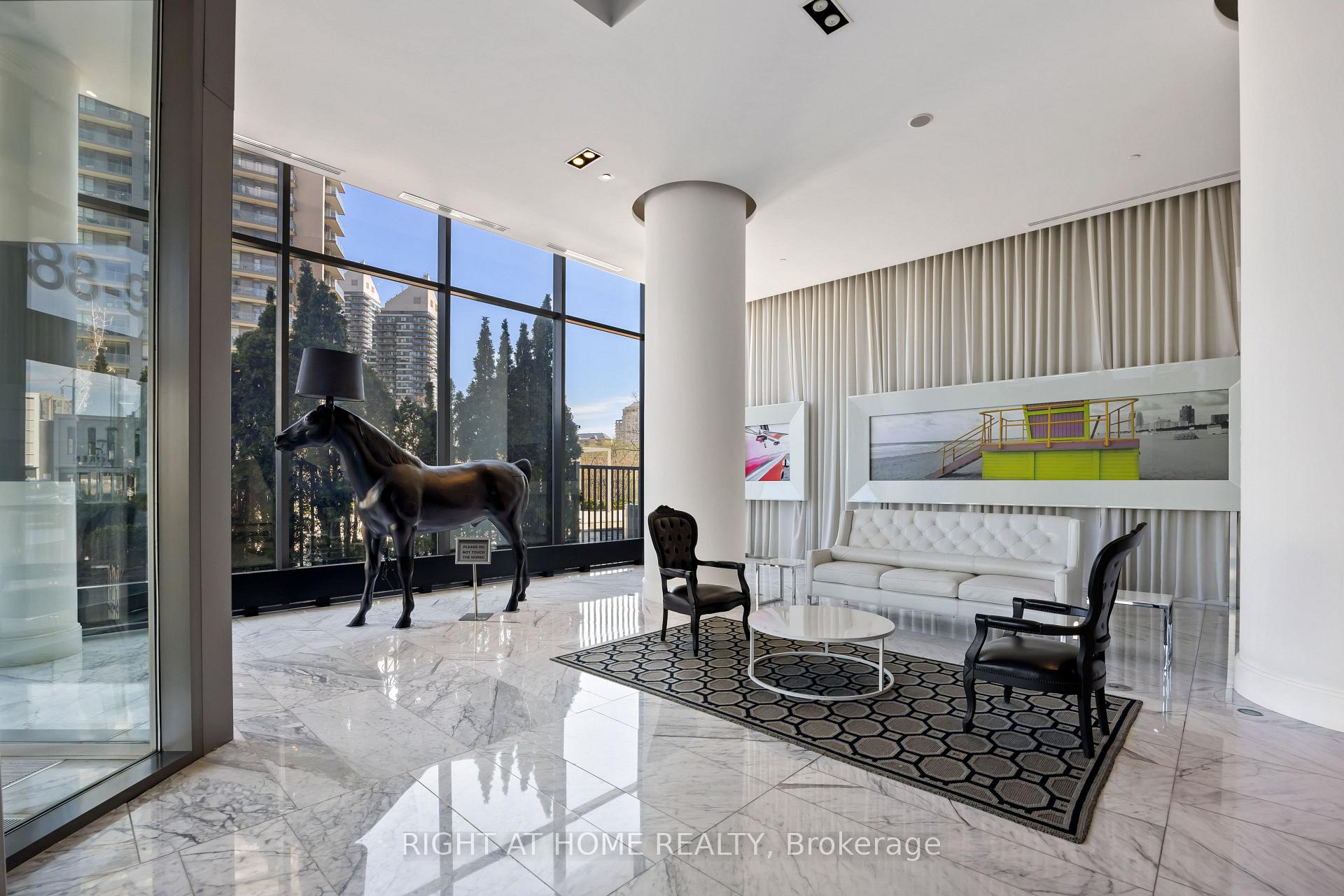 3 Bedrooms Condo at 90 Park Lawn, Toronto For sale