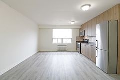 601 Dundas Street E 209