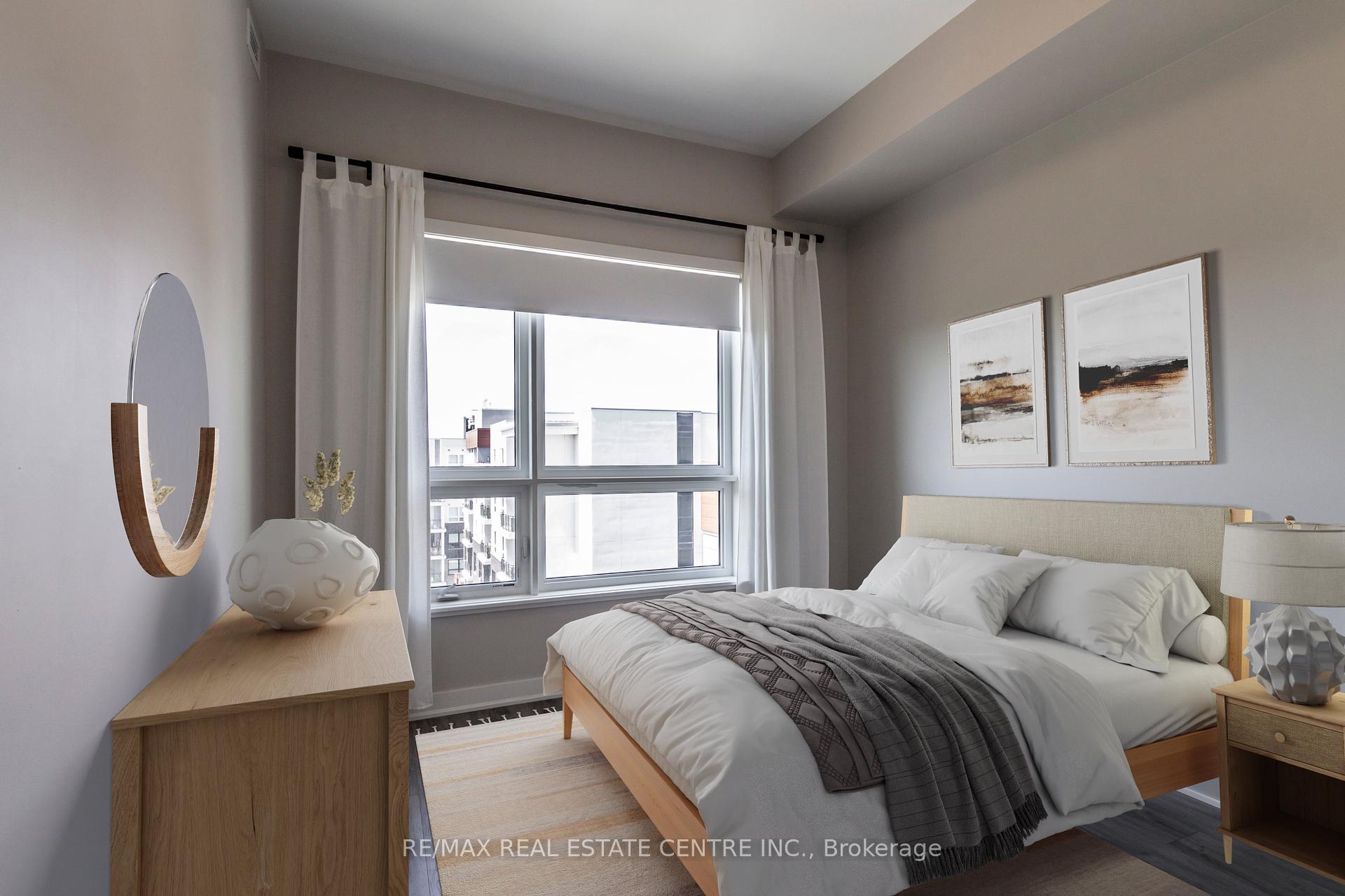 2 Bedrooms Condo at 340 Plains, Burlington For sale