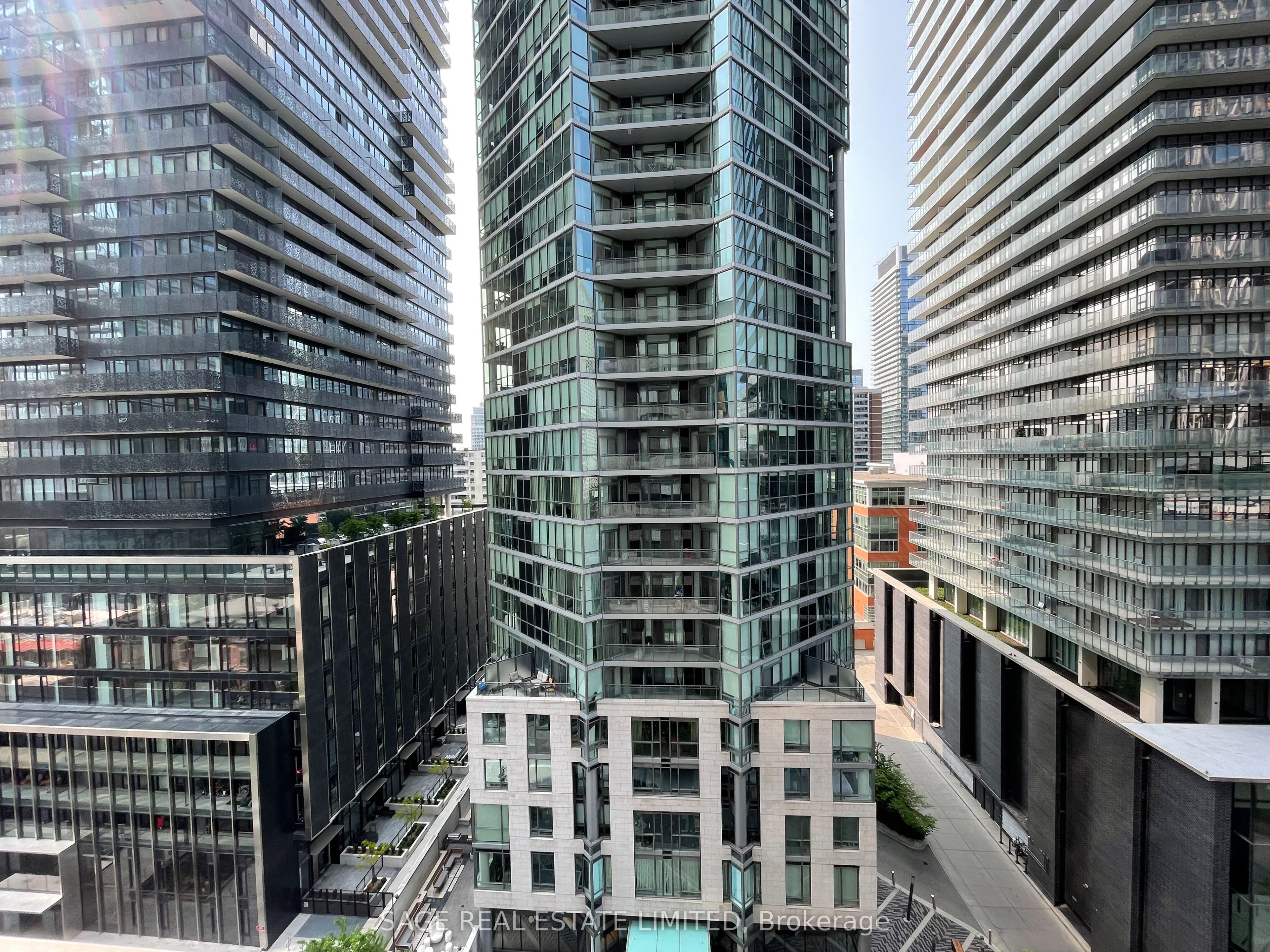 42 Charles Street E, #1003