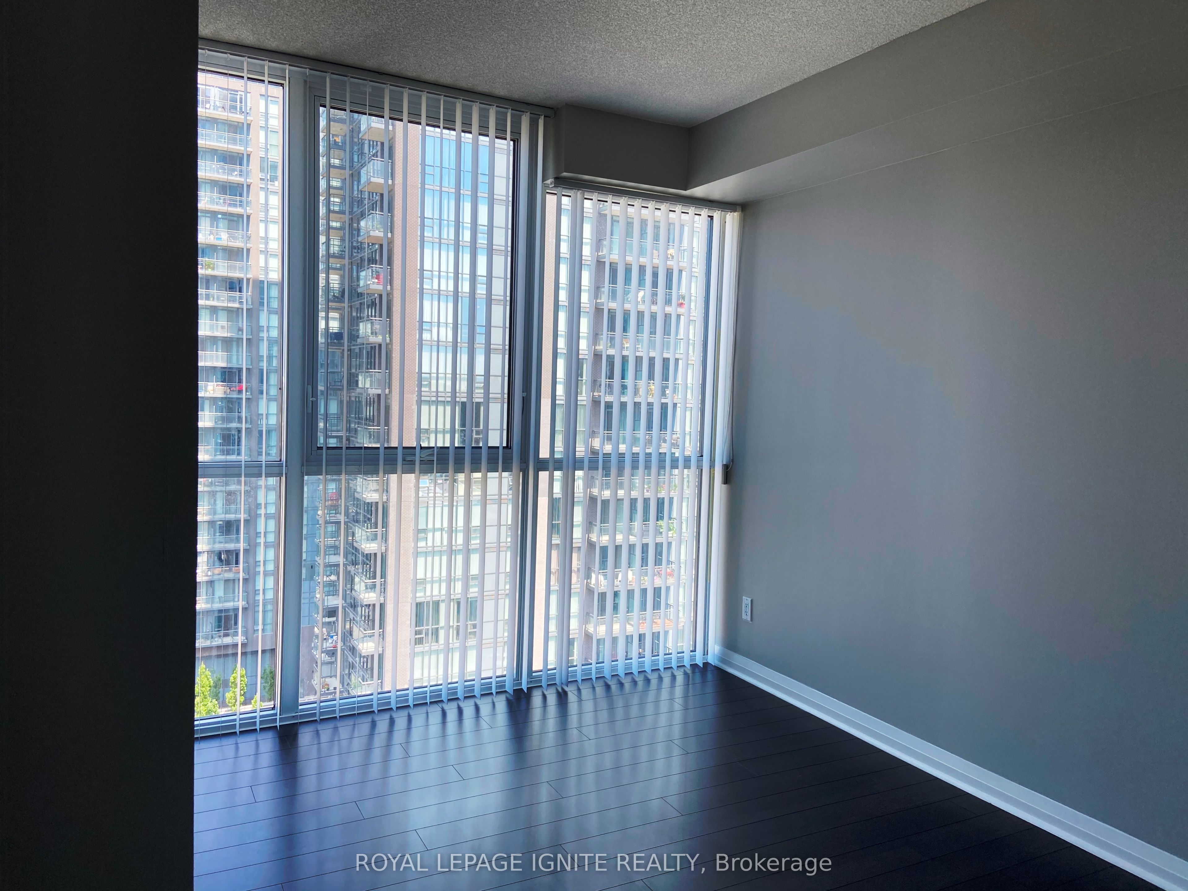 75 Eglinton Avenue W, #1107