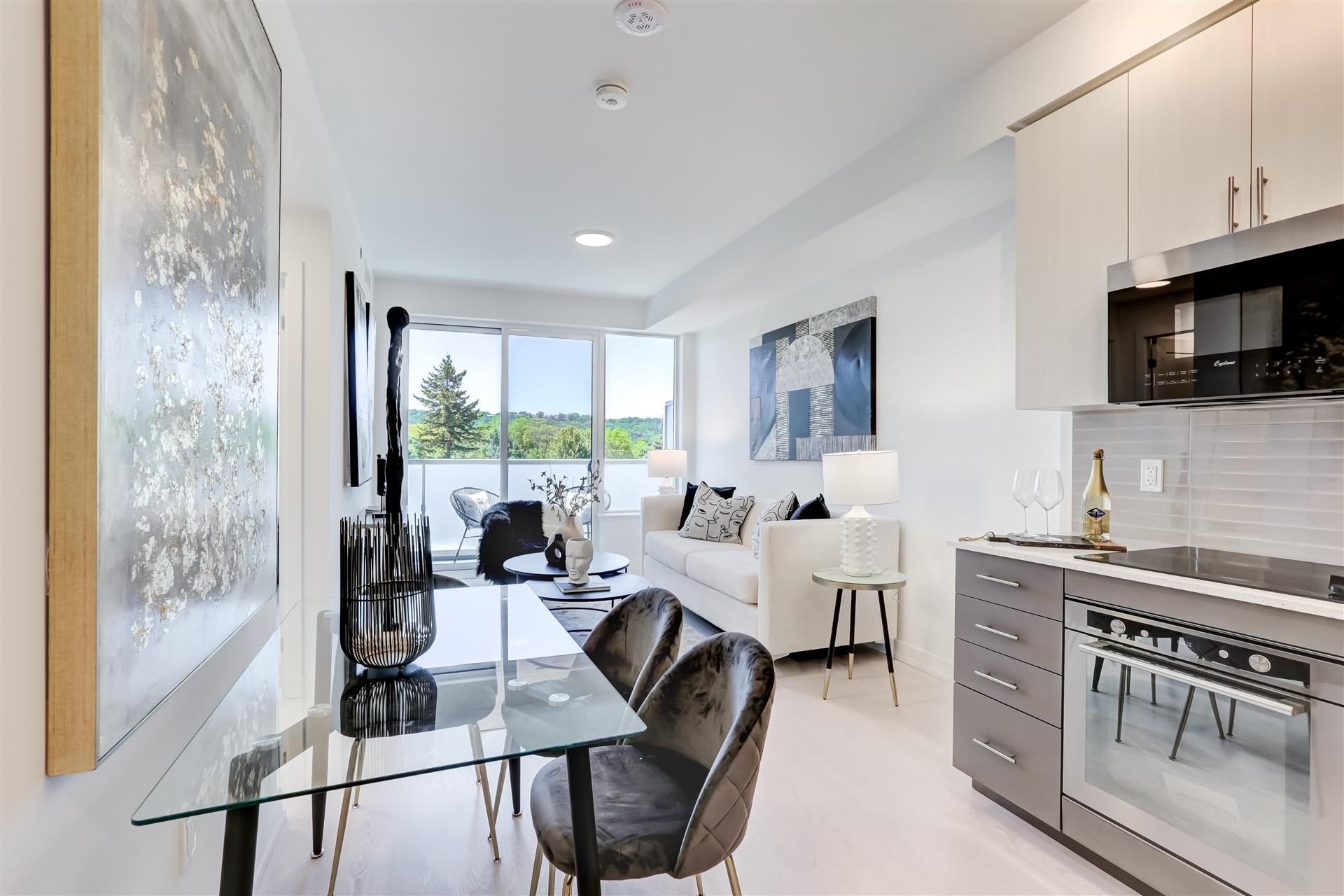 415 Main Street W 510