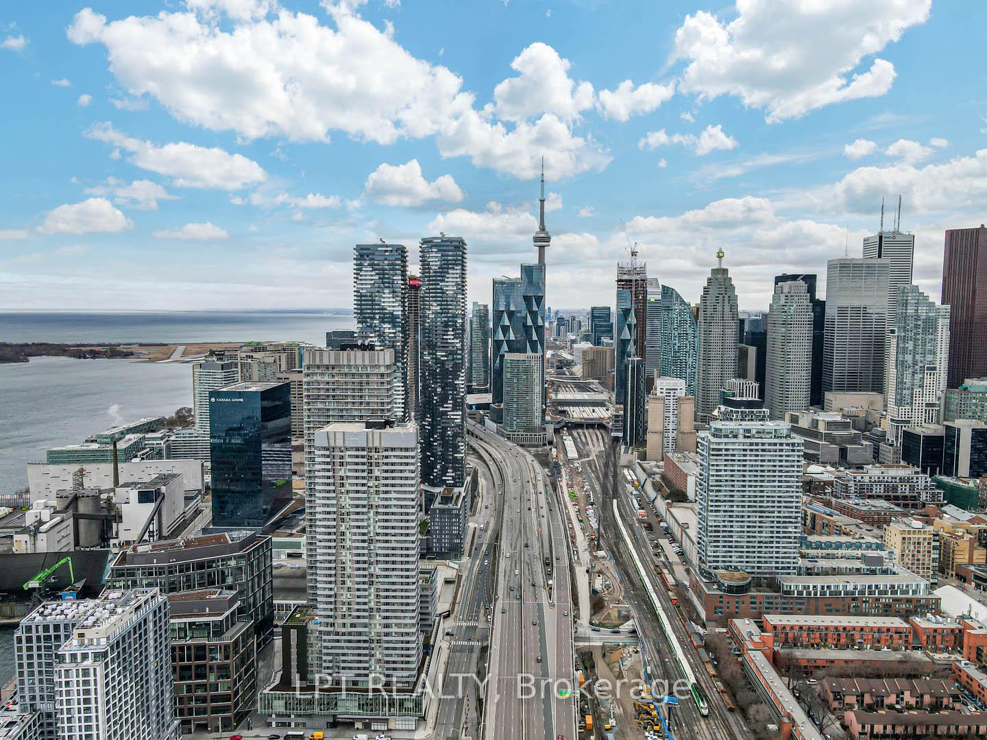 Condo at 460 Adelaide,  Toronto For sale