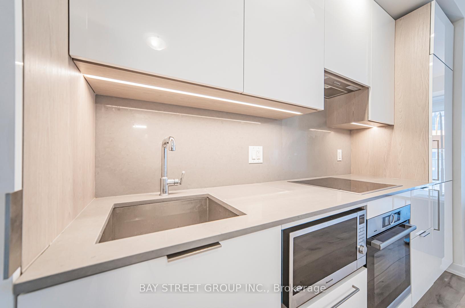 1 Bedroom Condo at 28 Freeland, Toronto For sale