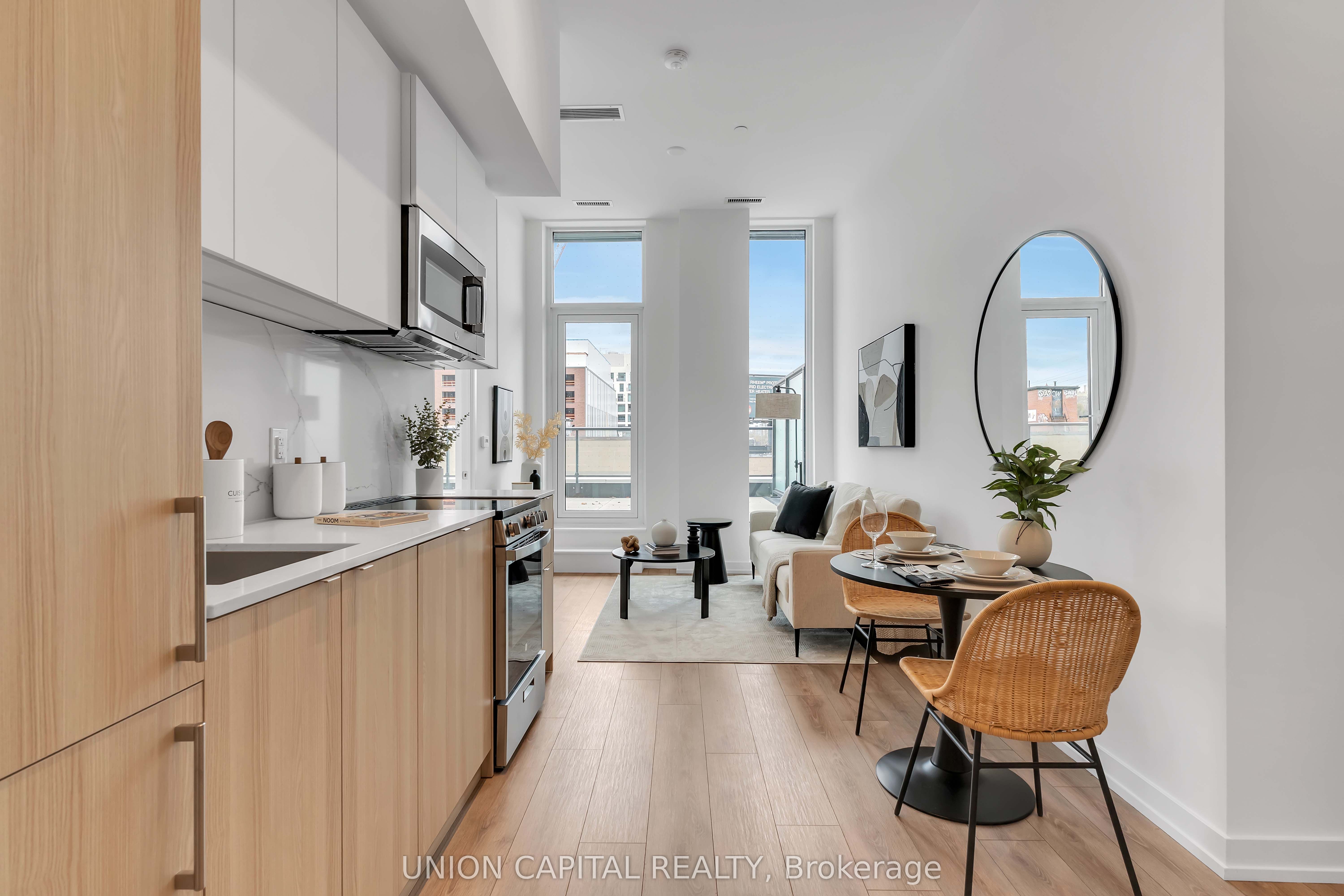 #207 - 500 Dupont Street, Toronto, ON M6G 0B8