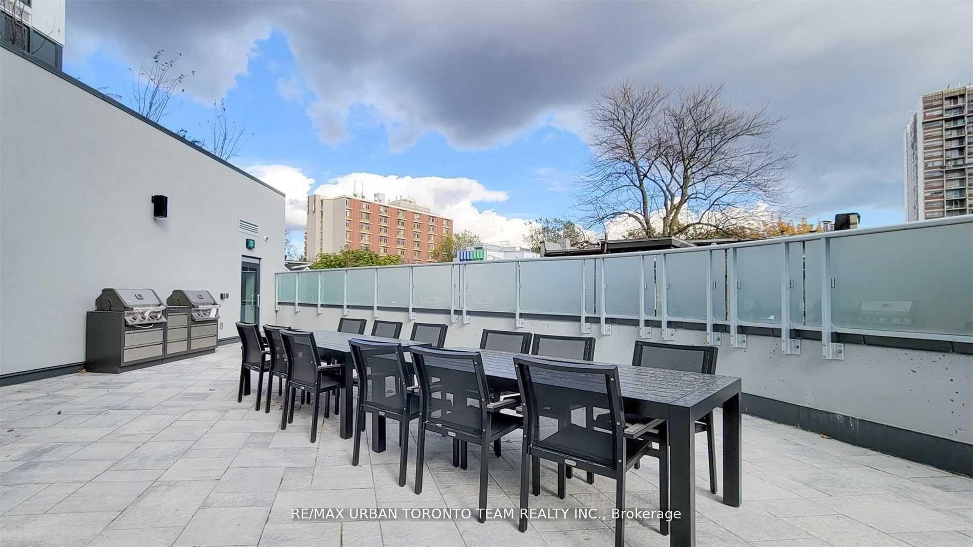 2 Bedrooms Condo at 219 Dundas,  Toronto For sale