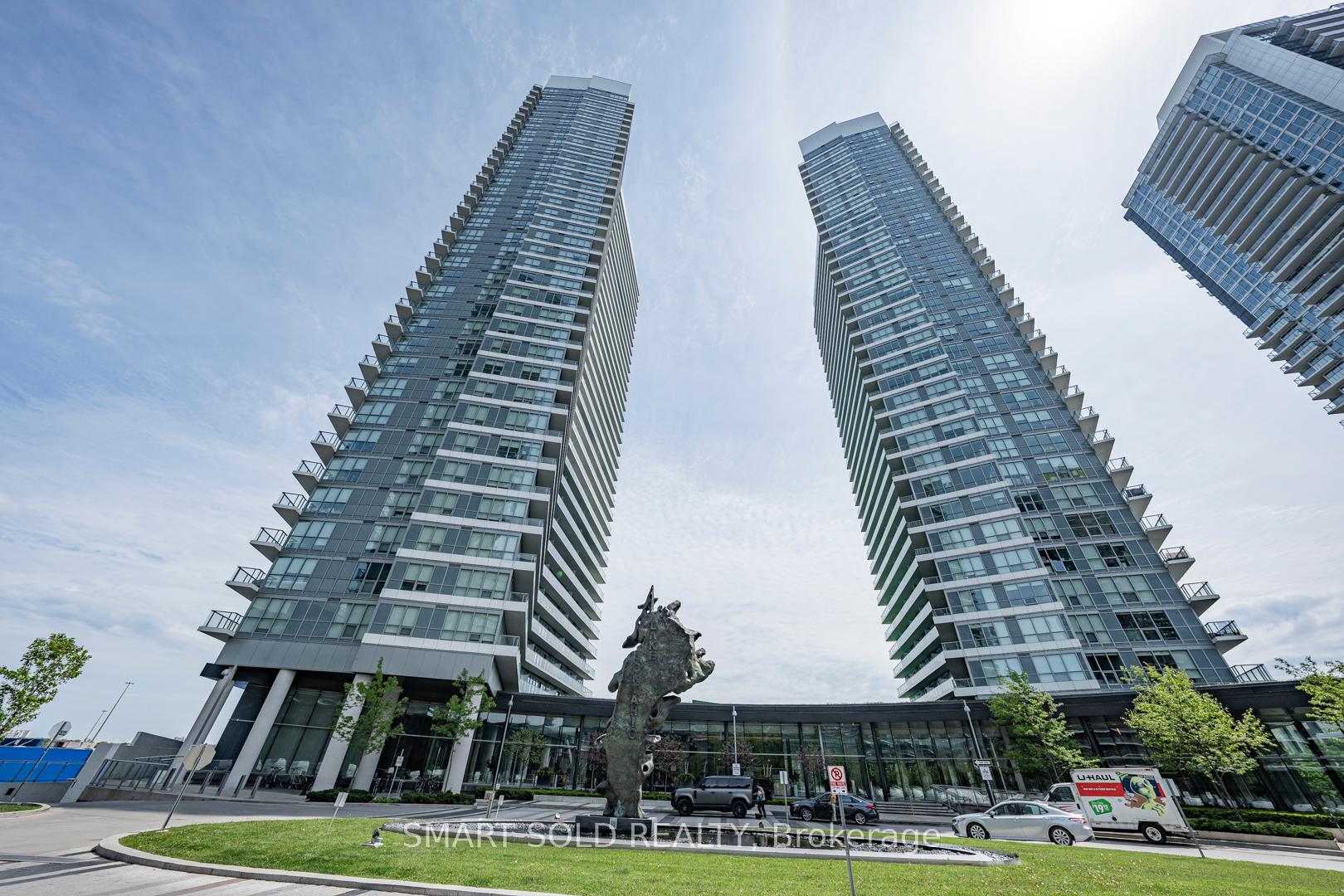 2 Bedrooms Condo at 117 Mcmahon, Toronto For sale