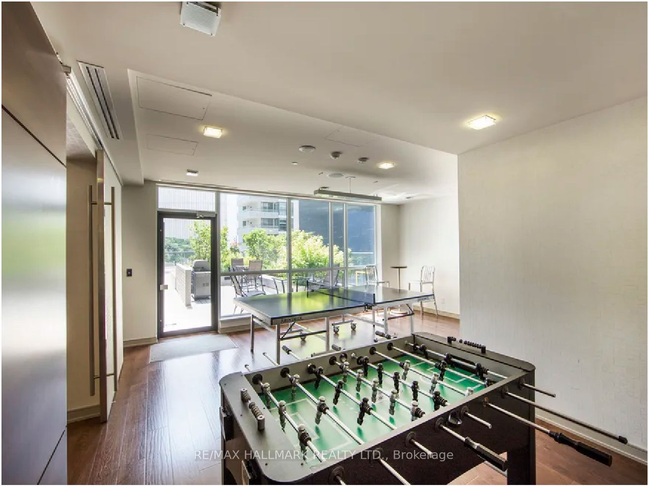 570 Bay Street, #308