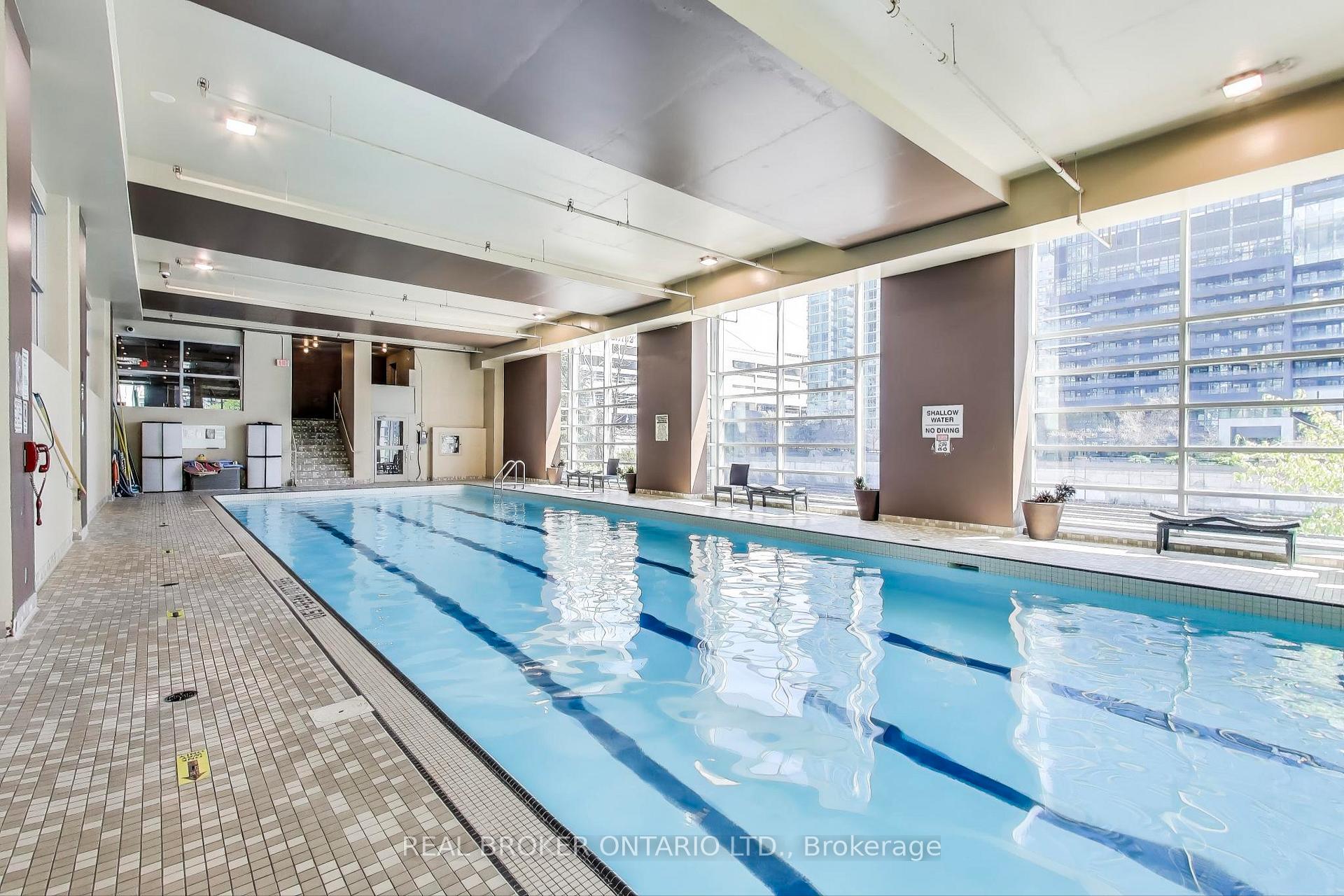 2 Bedrooms Condo at 397 Front, Toronto For sale