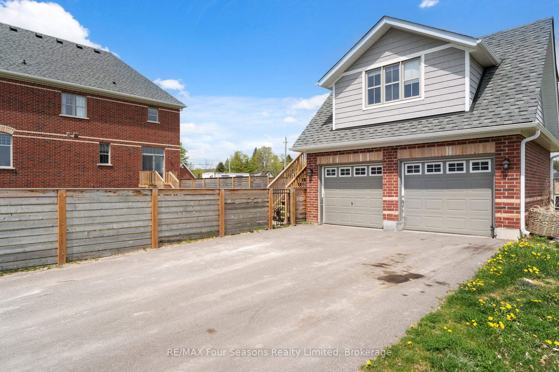 46 Francis Street, Clearview, ON L0M 1G0
