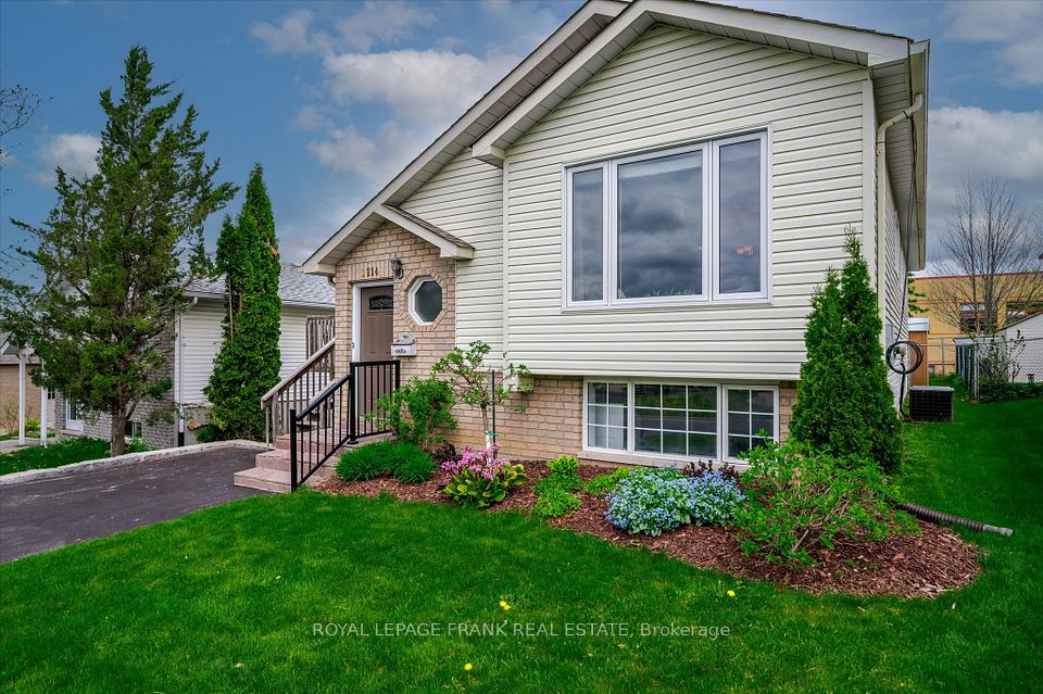 2114 Easthill Drive, Peterborough East, ON K9L 1Y8