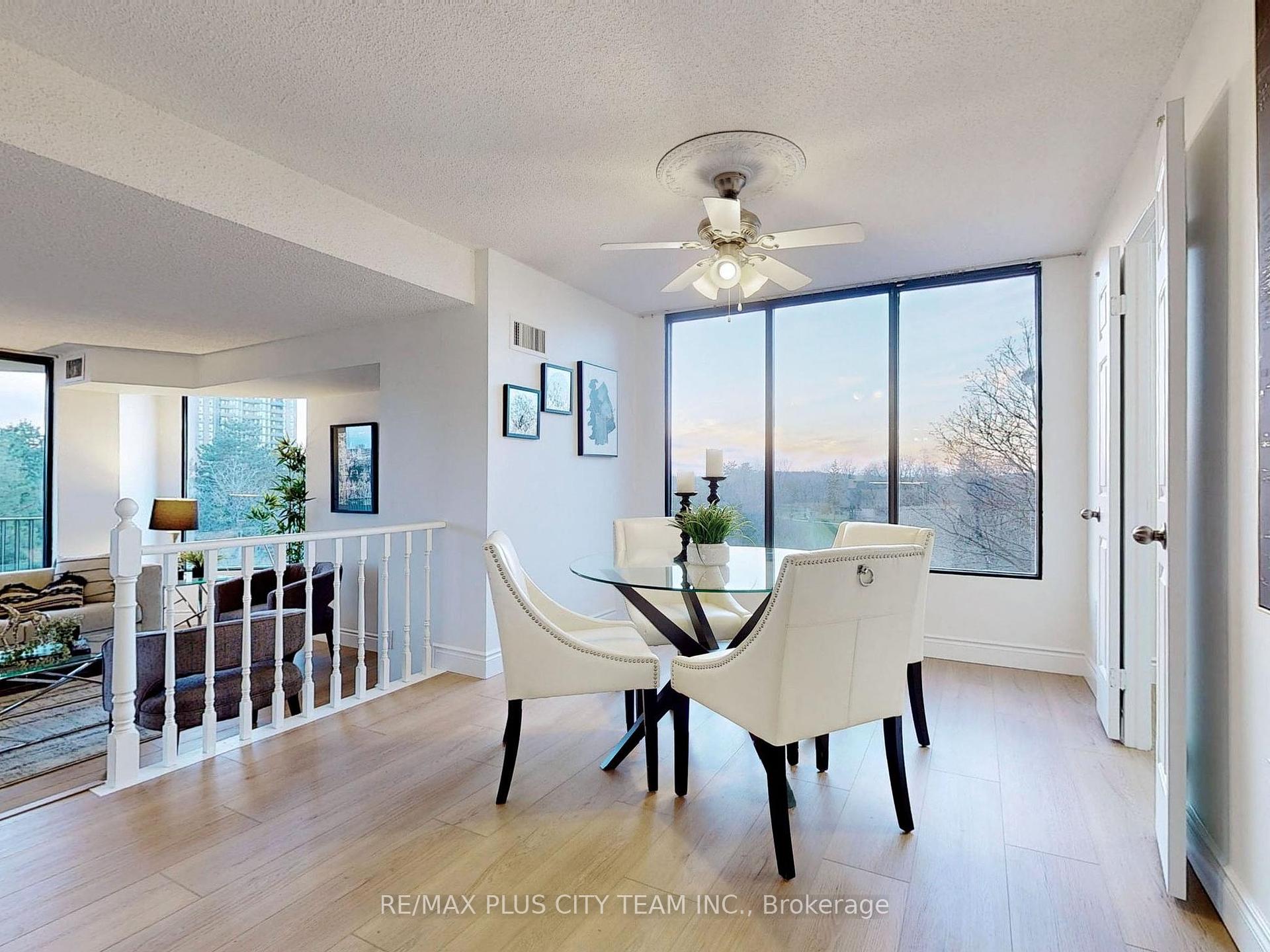 3 Bedrooms Condo at 6500 Montevideo,  Mississauga For sale