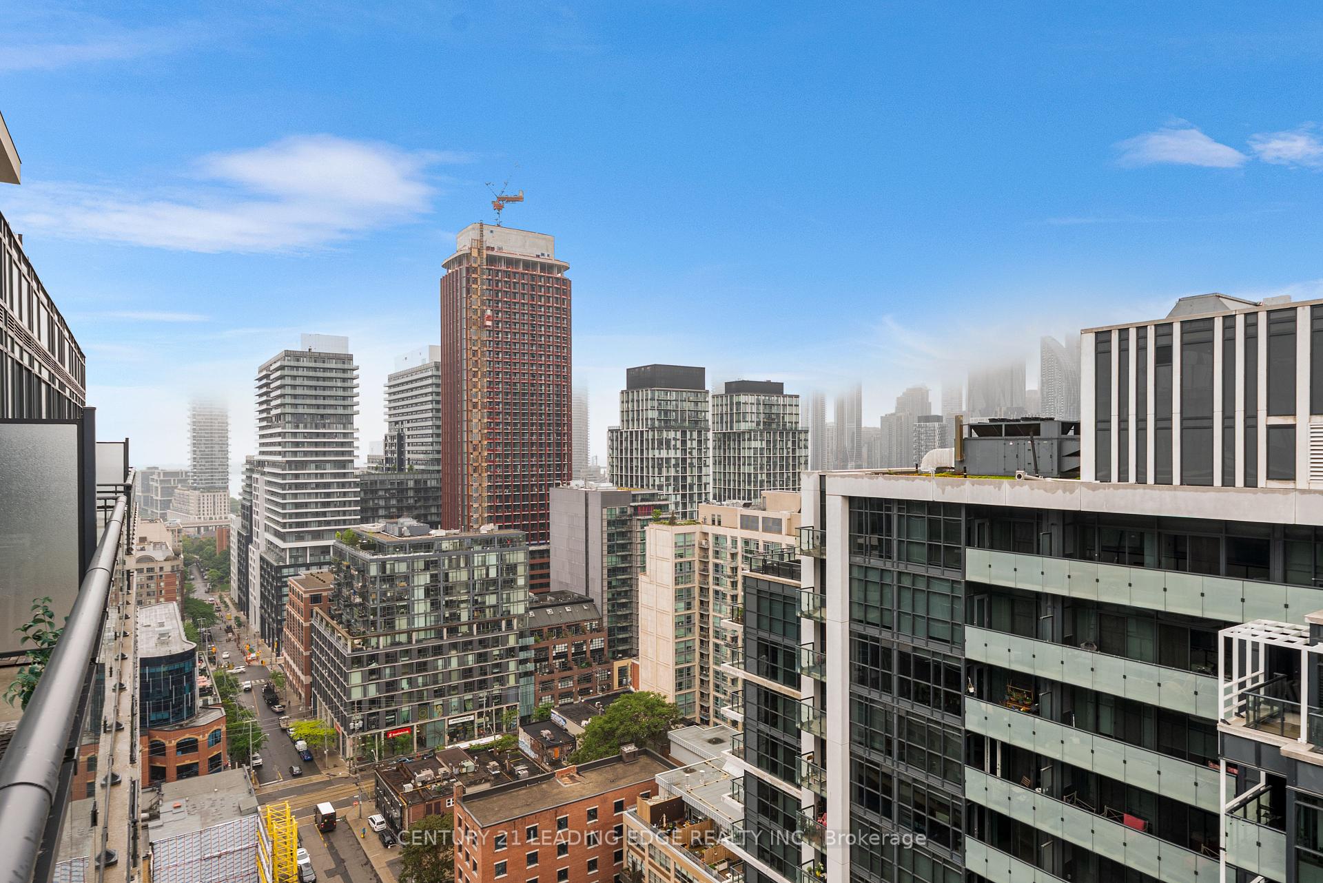 2 Bedrooms Condo at 460 Adelaide, Toronto For sale