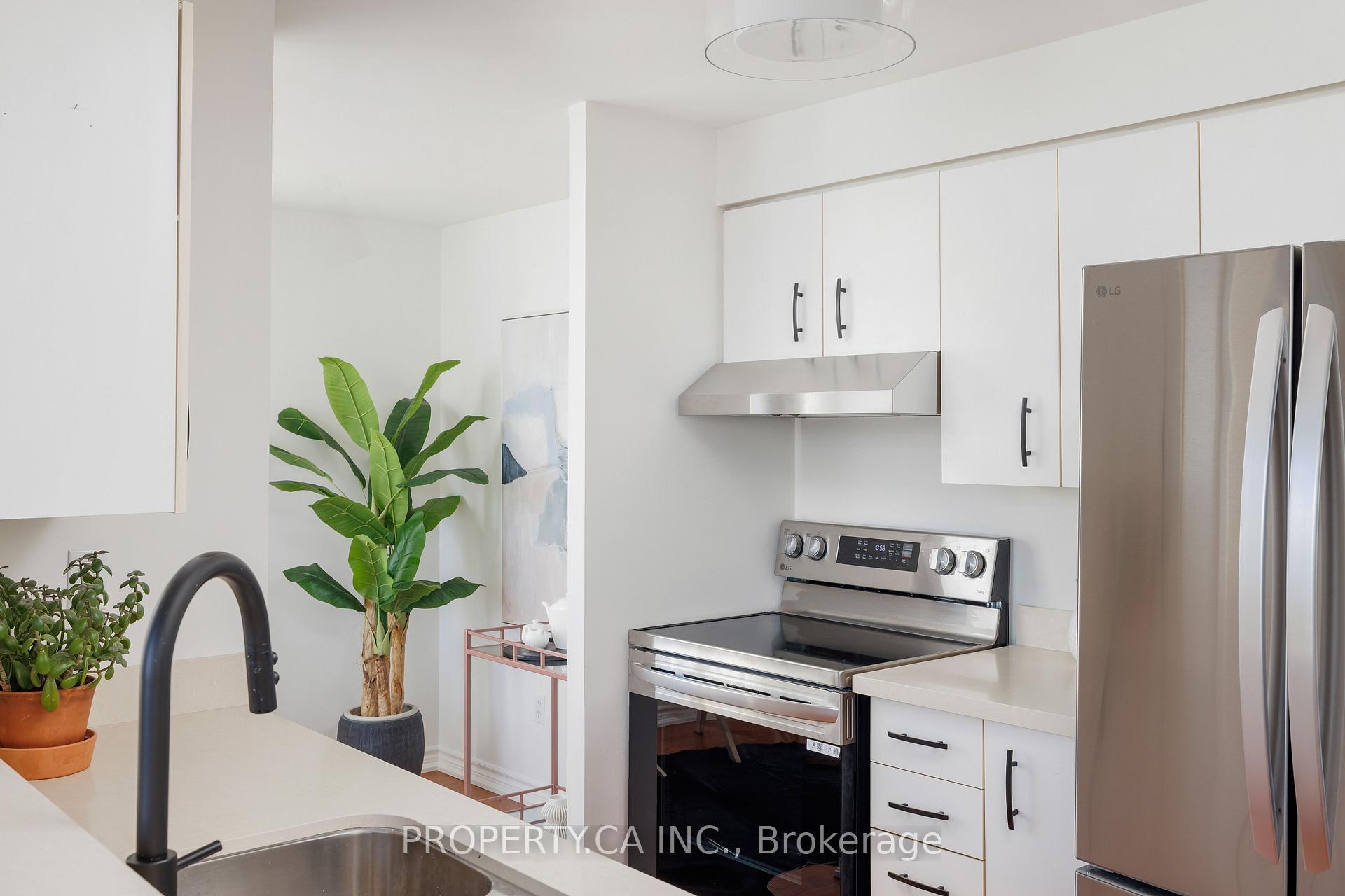 2 Bedrooms Condo at 70 Mill, Toronto For sale