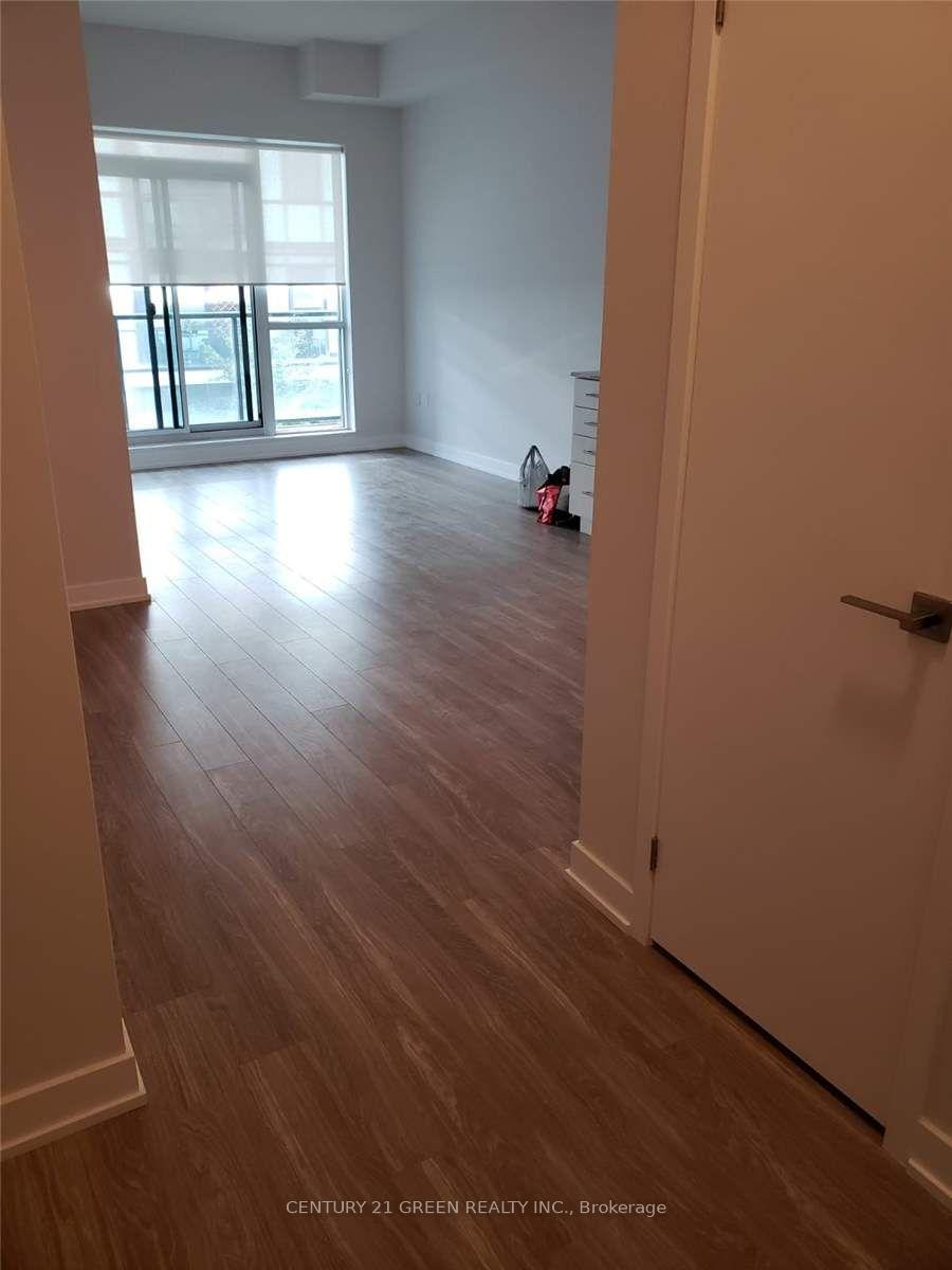 2 Bedrooms Condo at 4055 Parkside Village, Mississauga For sale