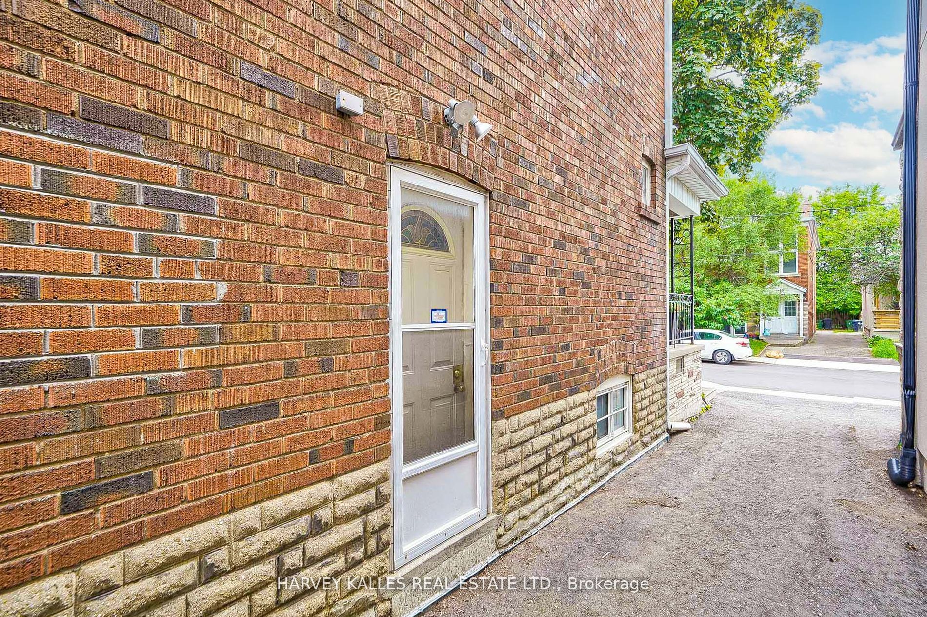 106 Gloucester Grove