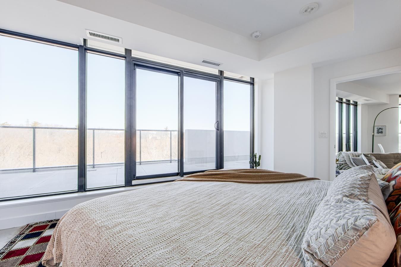 160 Kingsway Crescent 413
