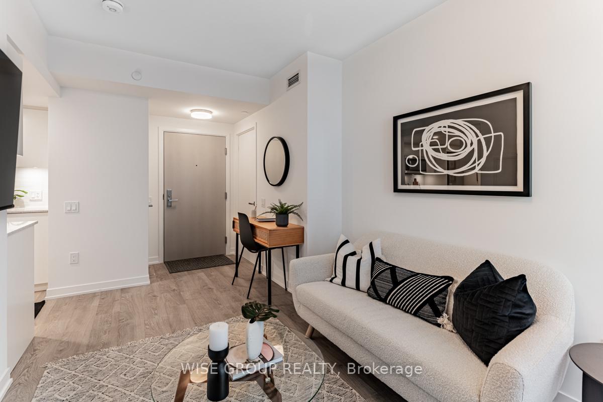 2 Bedrooms Condo at 500 Wilson,  Toronto For sale