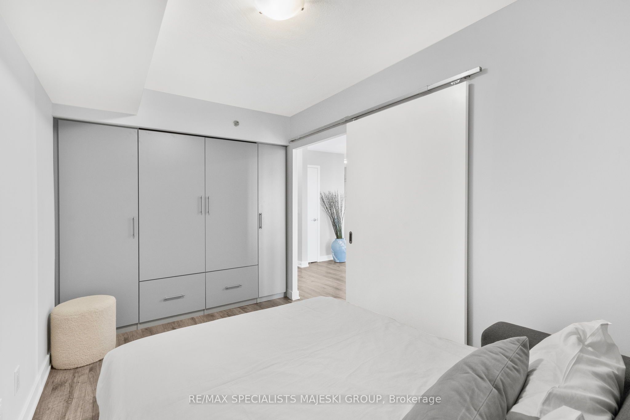 11 Superior Avenue, #706
