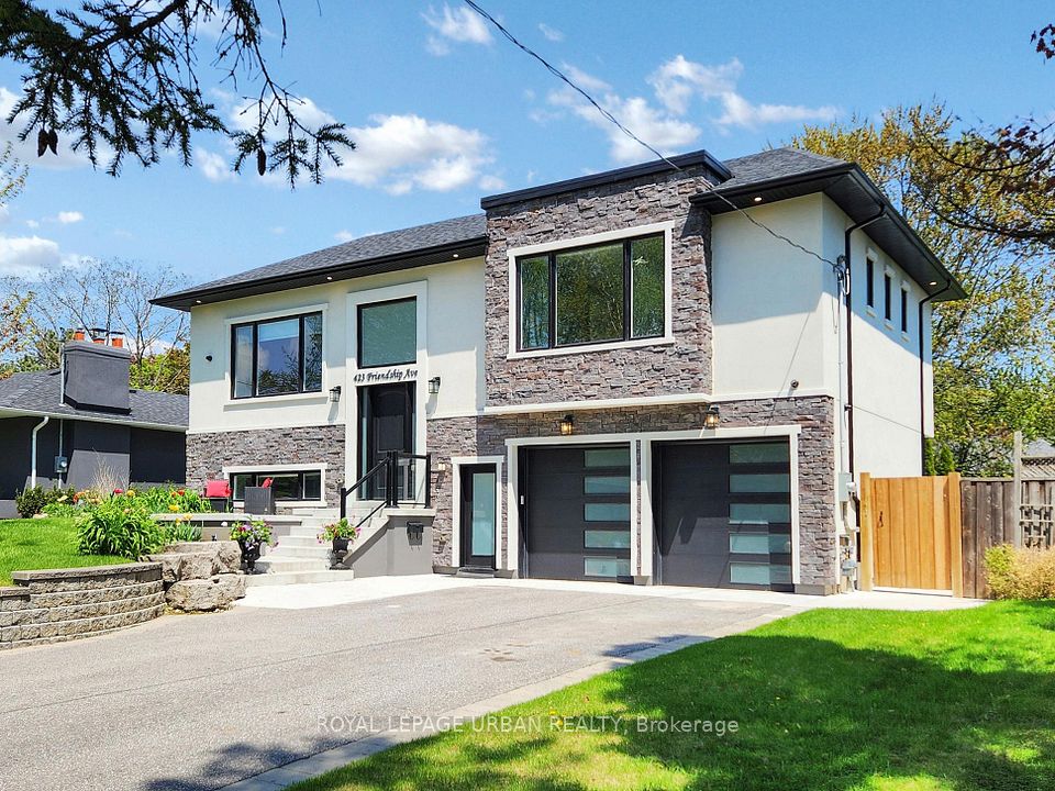 423 Friendship Avenue, Toronto, ON M1C 2X8