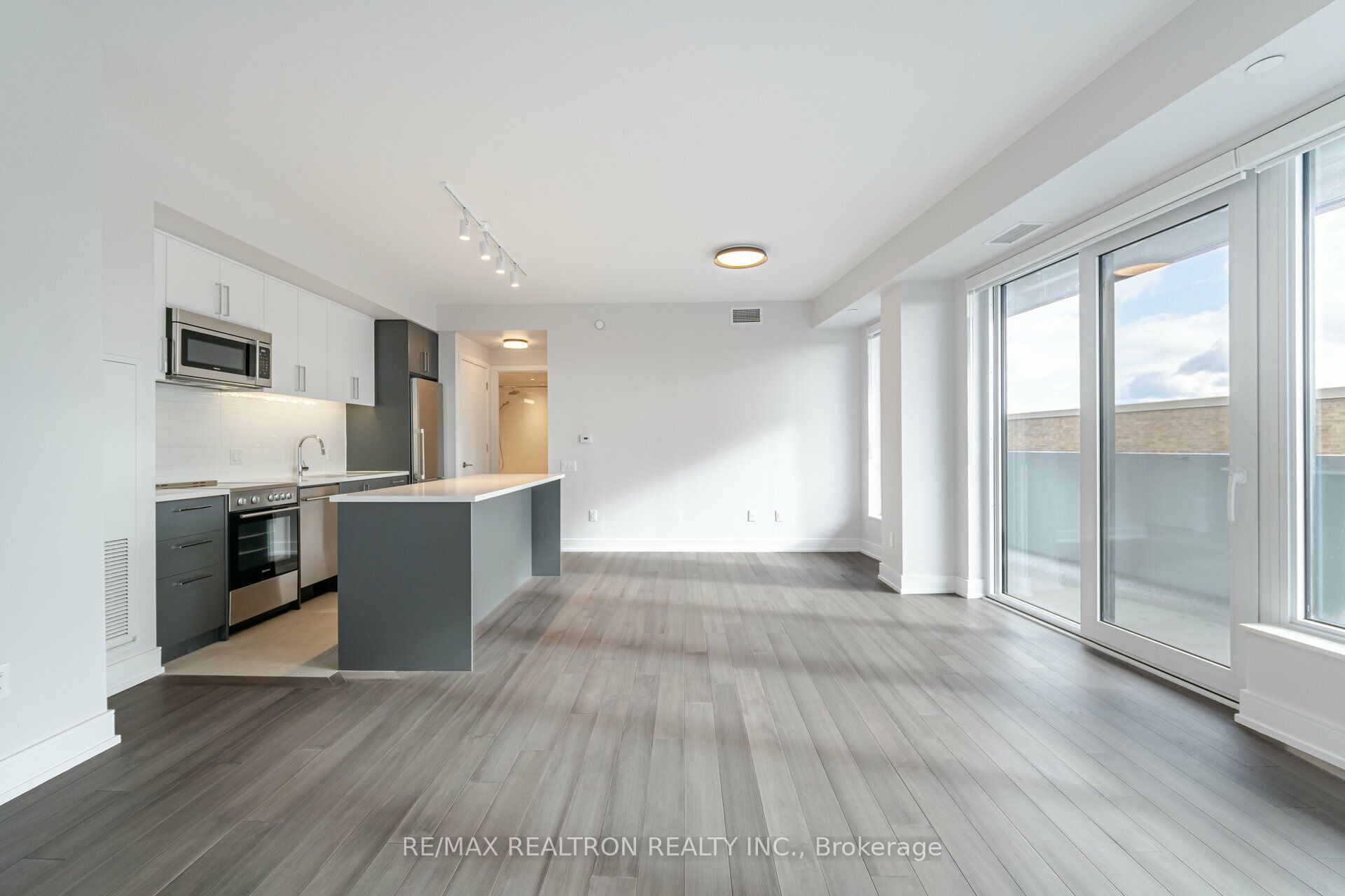 2525 Bathurst Street, #1003