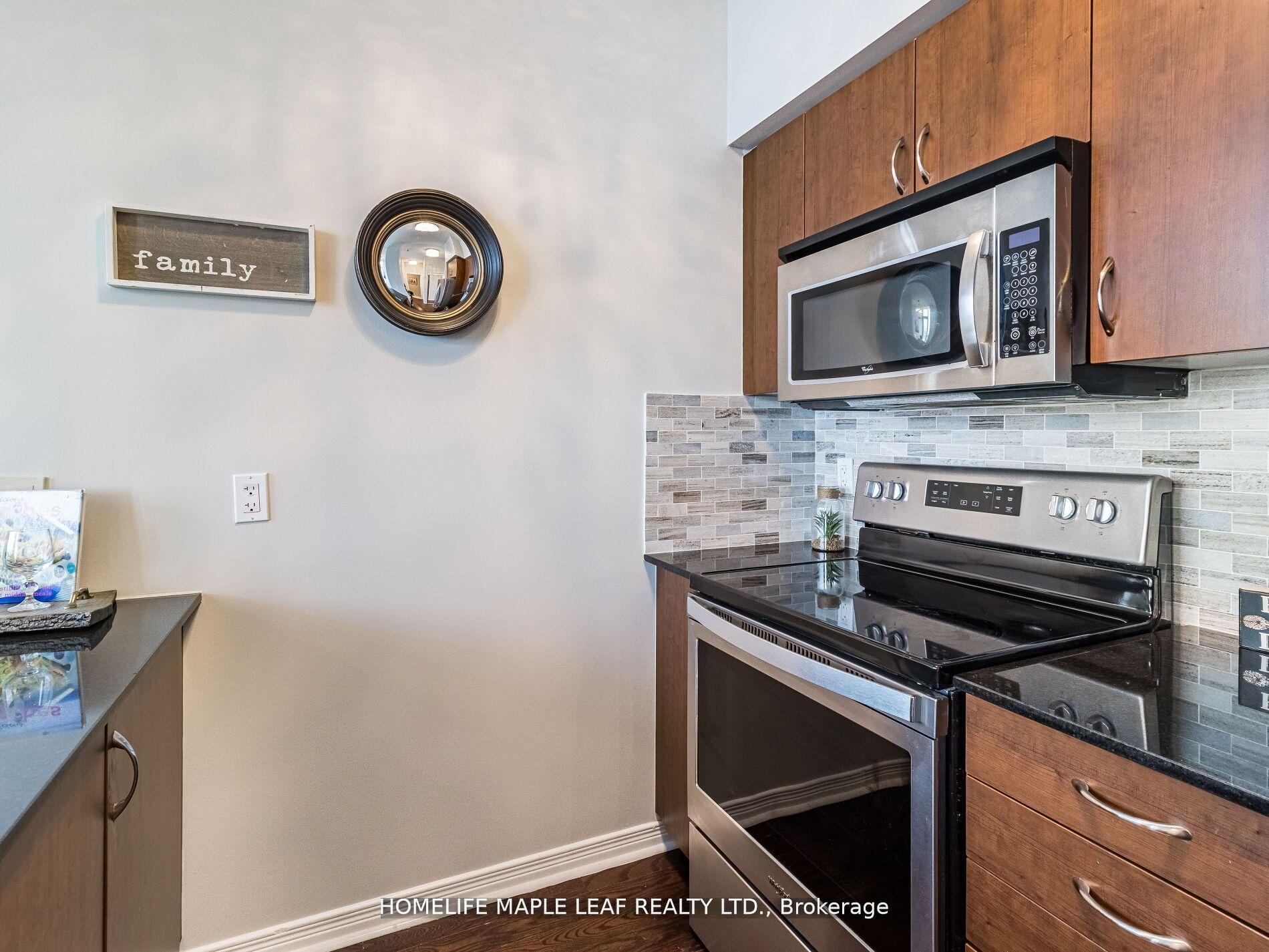 2 Bedrooms Condo at 2240 Lakeshore, Toronto For sale