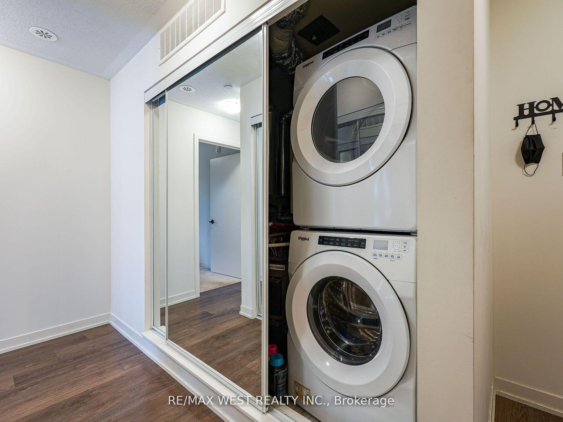 2 Bedrooms Condo at 5131 Sheppard, Toronto For sale