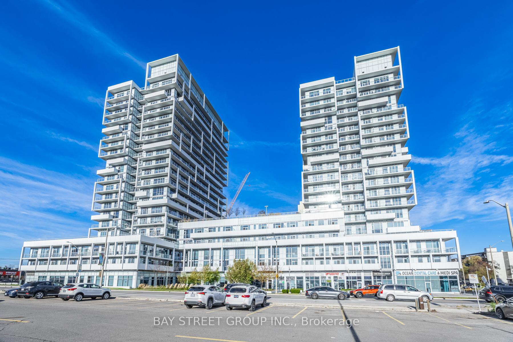 2 Bedrooms Condo at 55 Speers, Oakville For sale