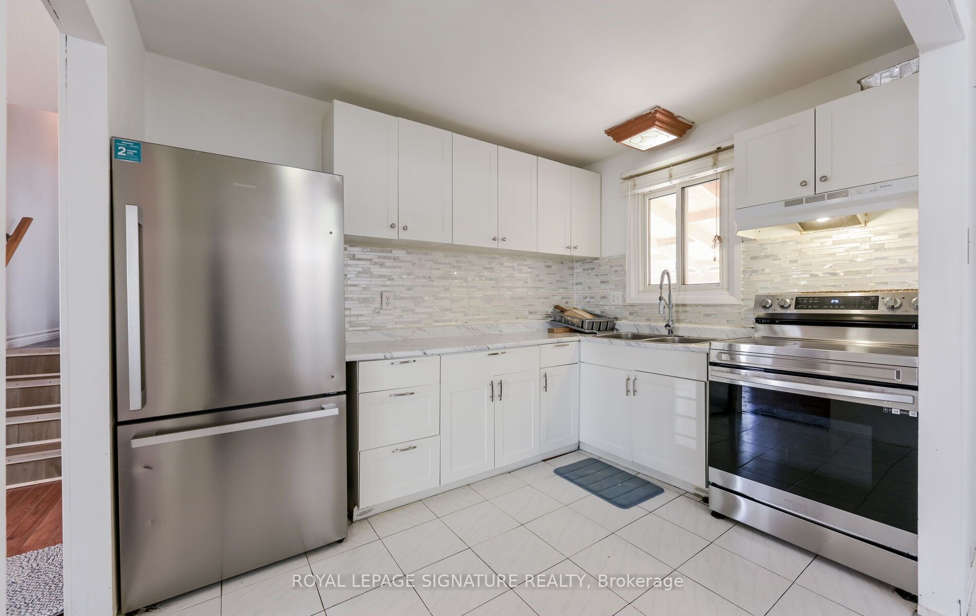 10 Heatherside Court