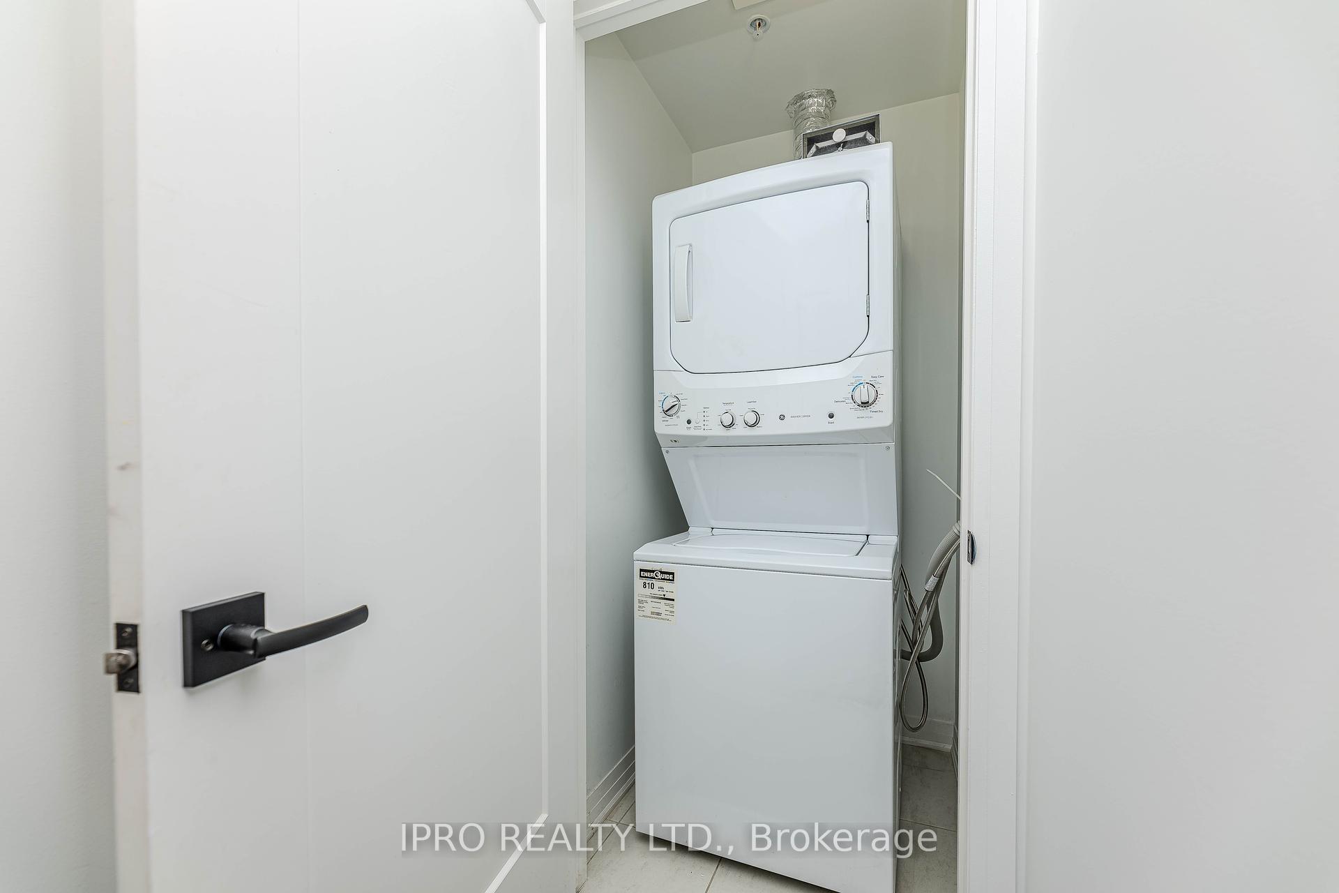 1 Bedroom Condo at 102 Grovewood Common, Oakville For sale