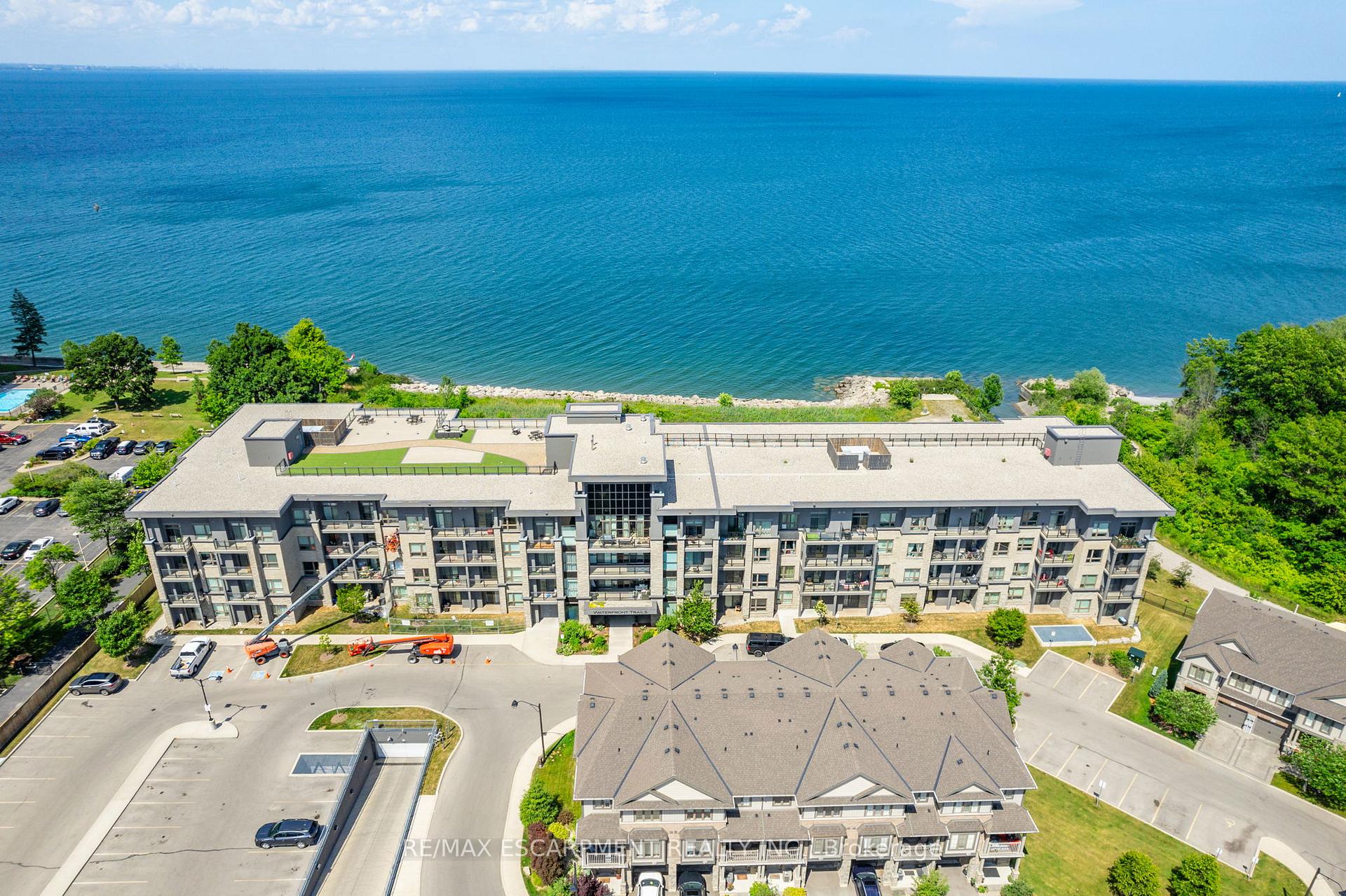 1 Bedroom Condo at 35 Southshore, Hamilton For sale