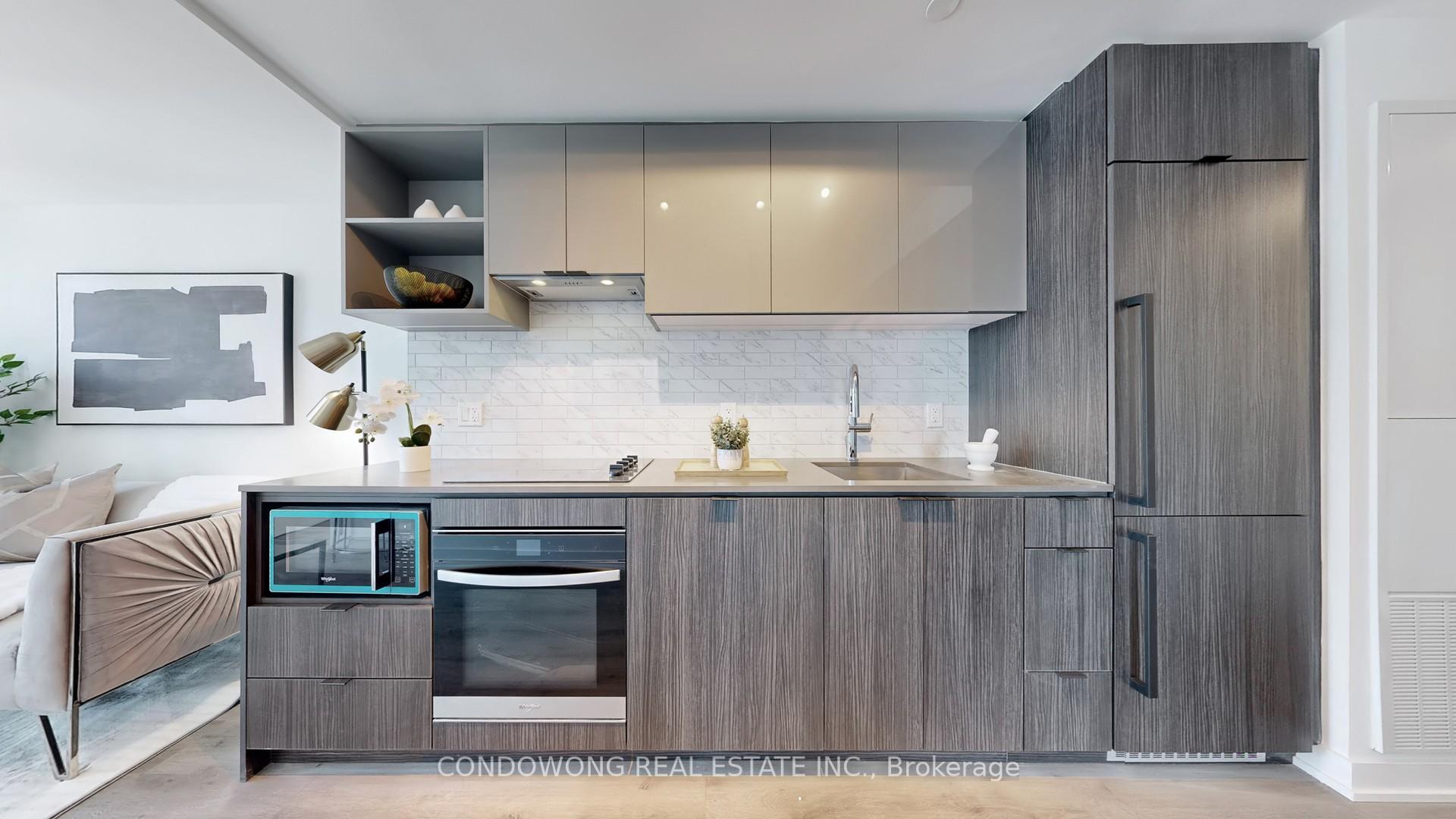 2 Bedrooms Condo at 252 Church,  Toronto For sale