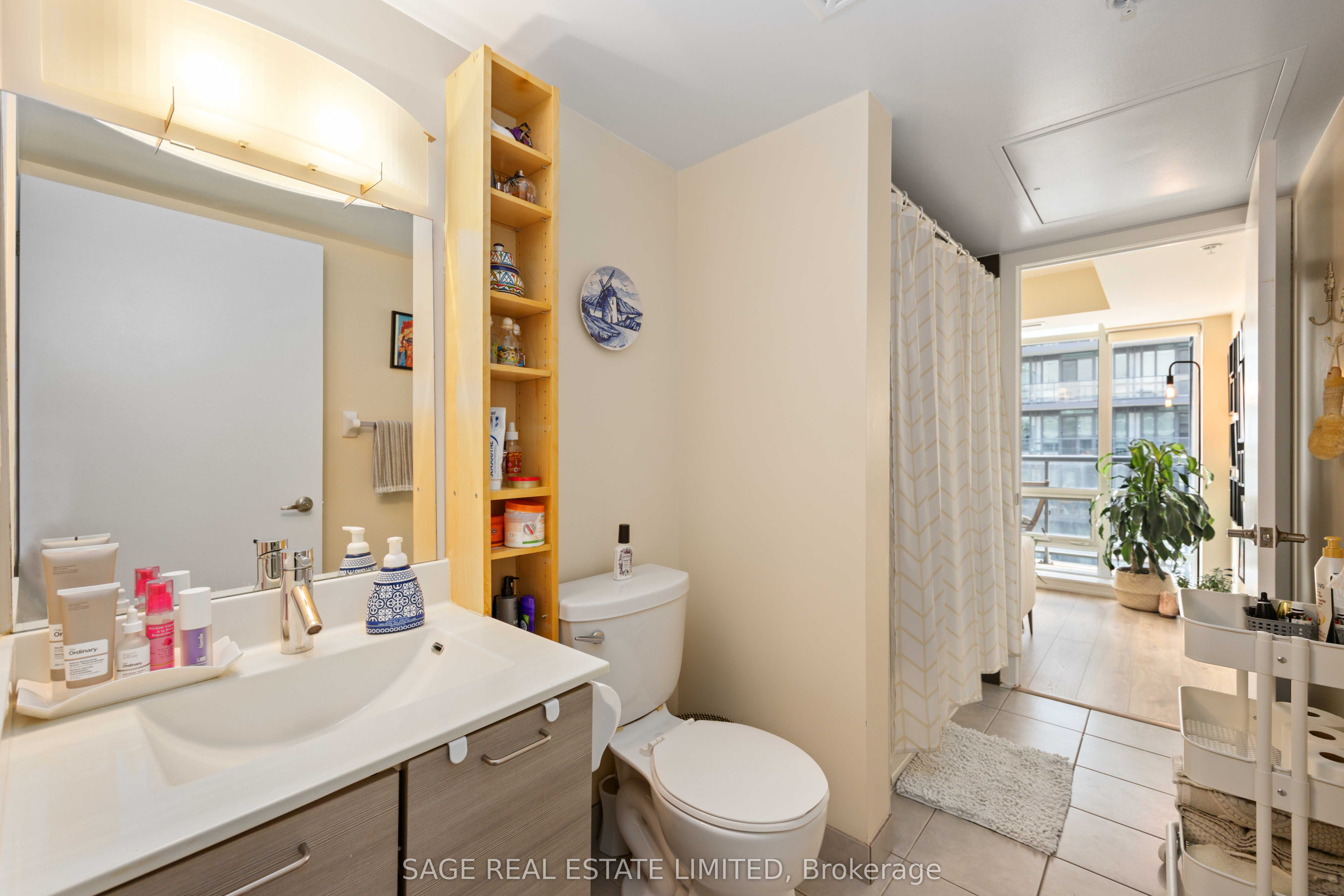 20 Joe Shuster Way, #1305