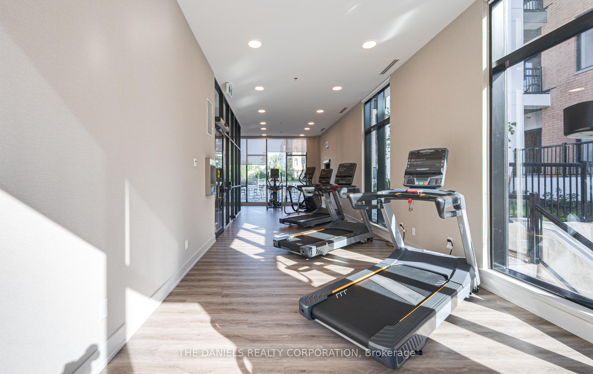 2 Bedrooms Condo at 165 Canon Jackson,  Toronto For sale