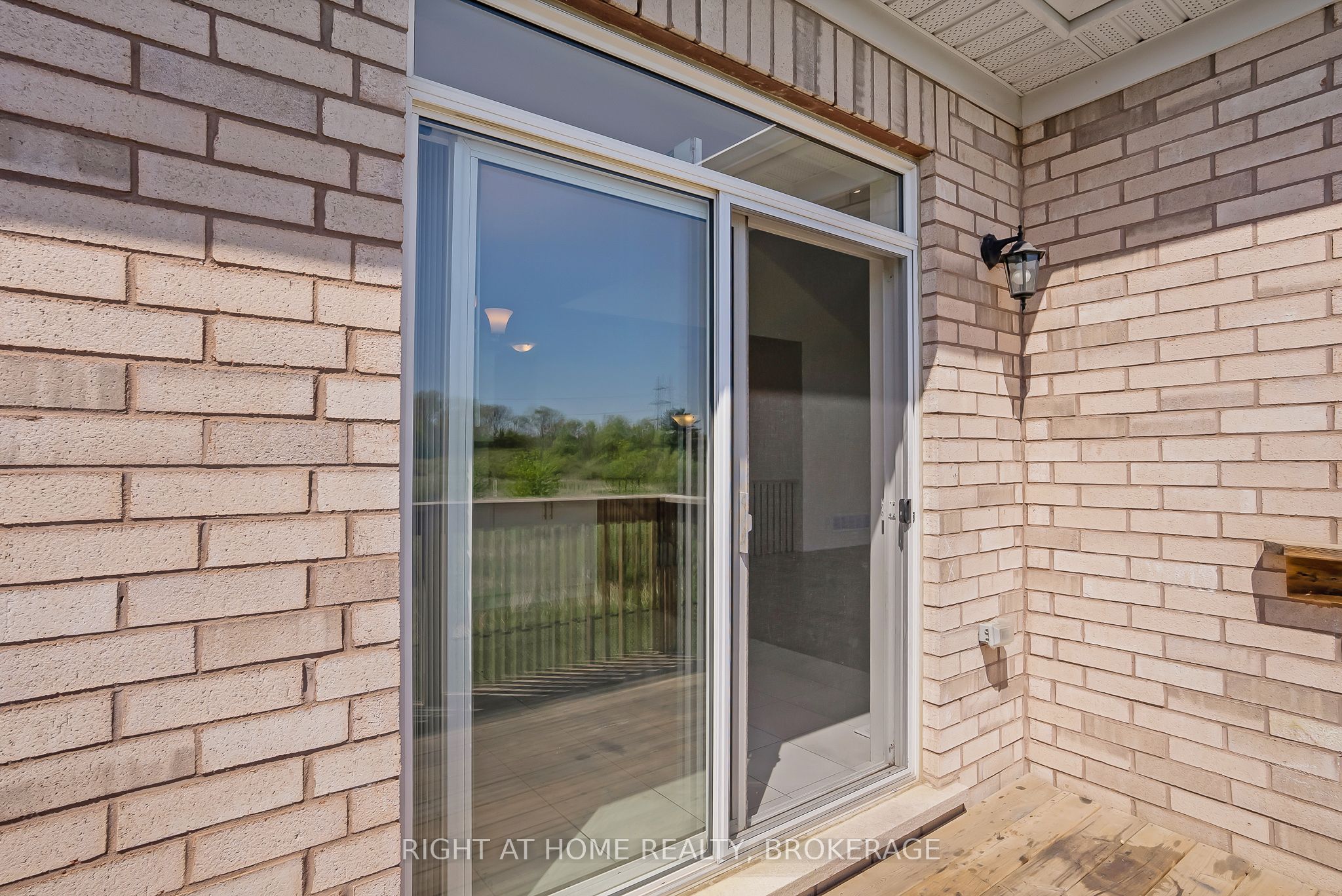 19 Robarts Drive