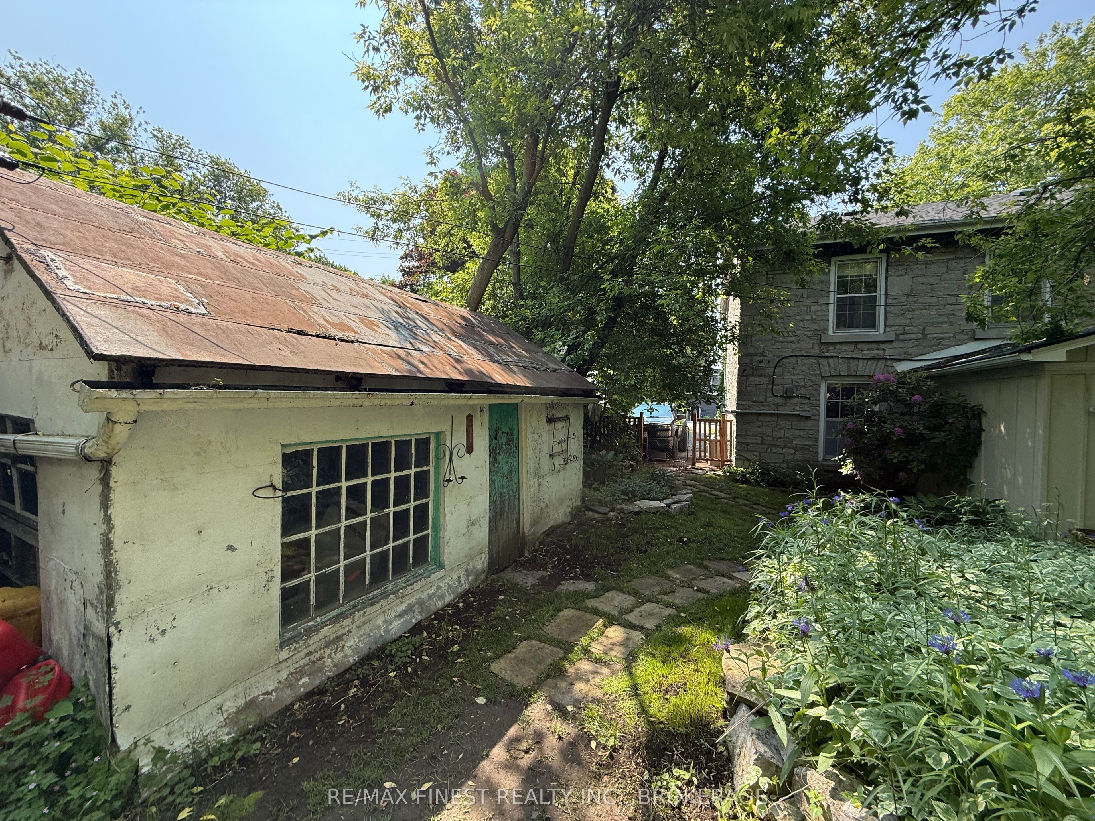 579 Union Street
