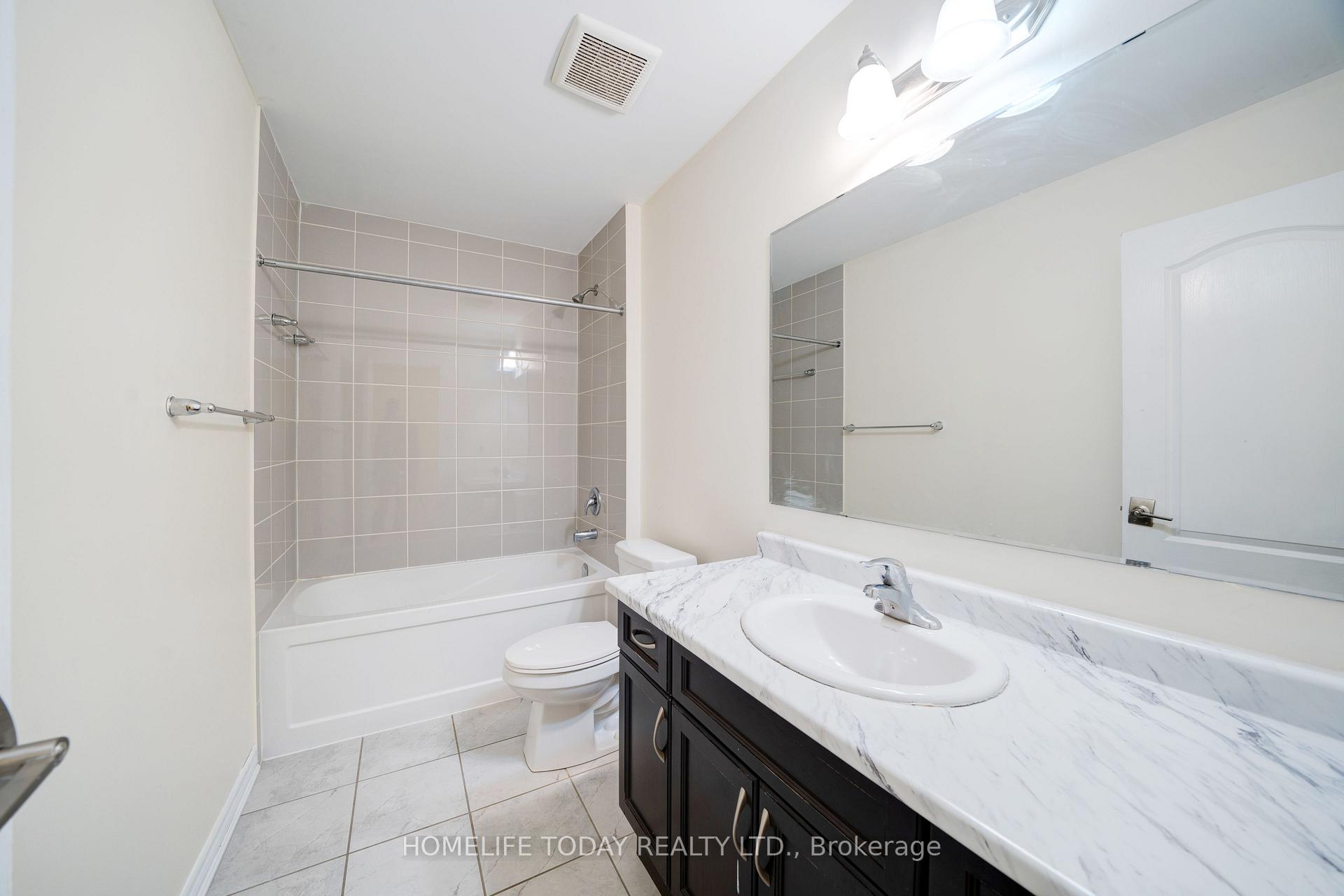 3 Bedrooms Condo at 45 Heron Park, Toronto For sale