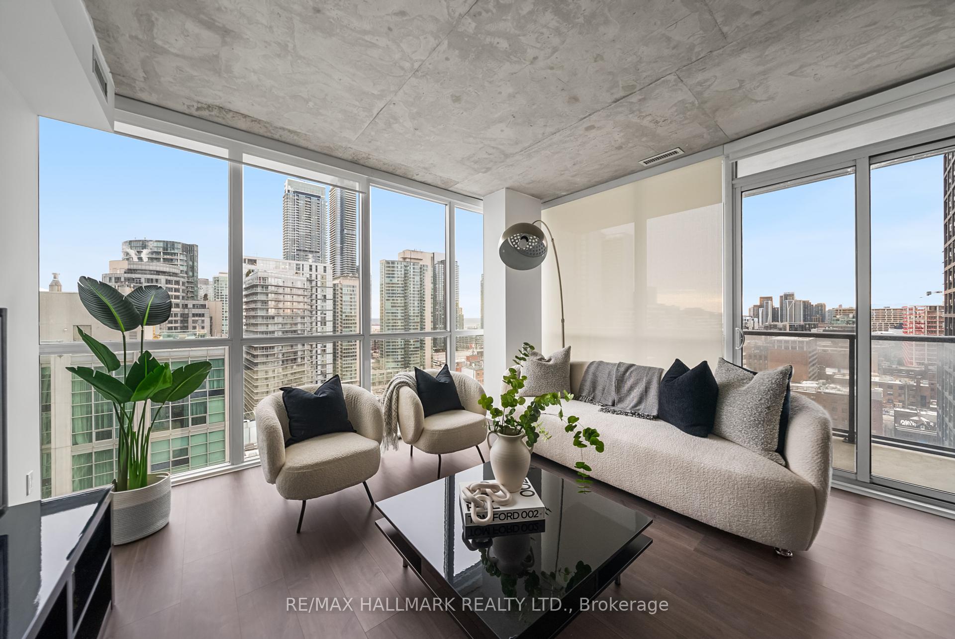 2 Bedrooms Condo at 88 Blue Jays, Toronto For sale