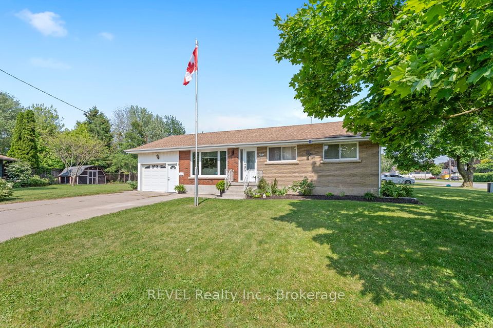 32 Hanson Drive, St. Catharines, ON L2M 2X1