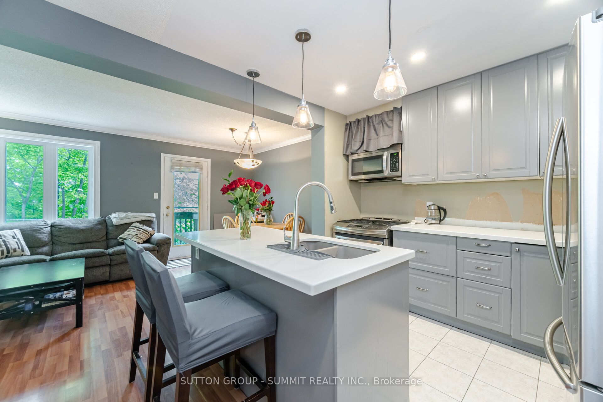 1809 Upper Wentworth Street, #32