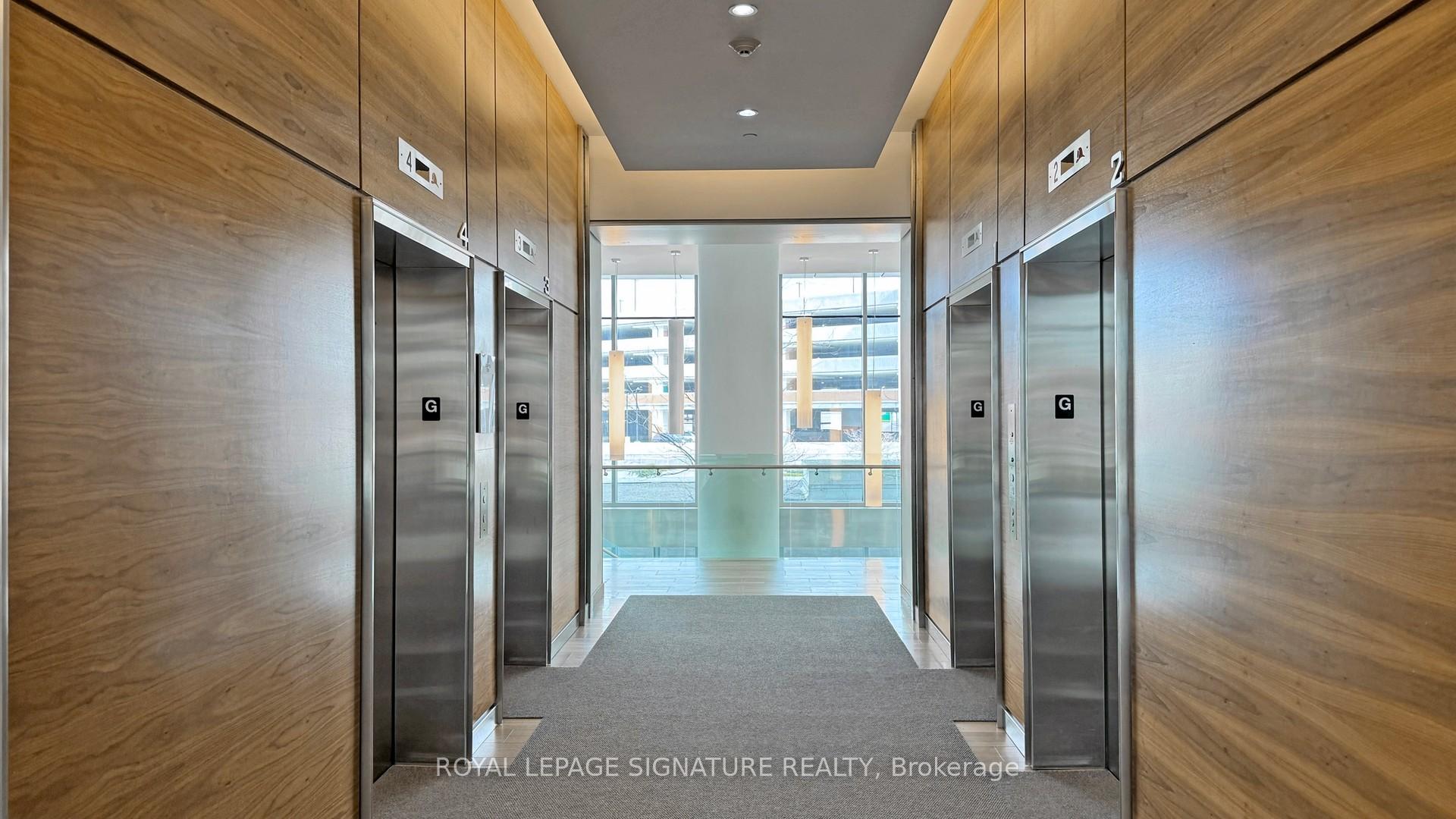 2 Bedrooms Condo at 70 Forest Manor, Toronto For sale