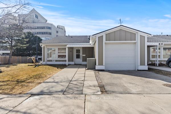 2 Bedrooms Condo at 12 Nolan,  Hamilton For sale