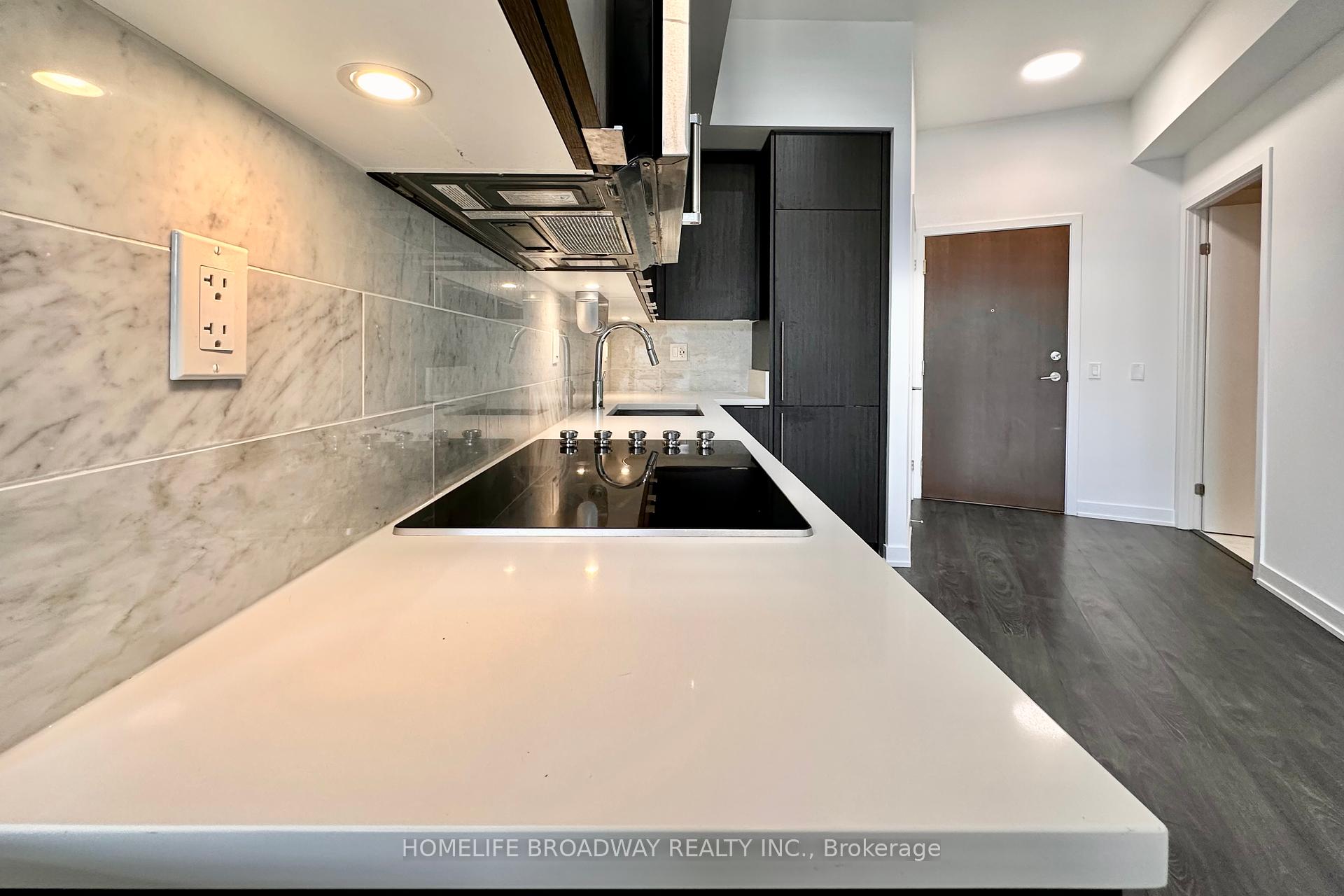 2 Bedrooms Condo at 38 Iannuzzi,  Toronto For sale
