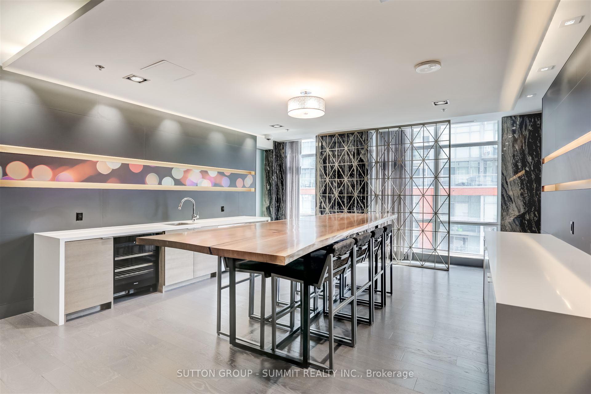 1 Bedroom Condo at 30 NELSON, Toronto For sale